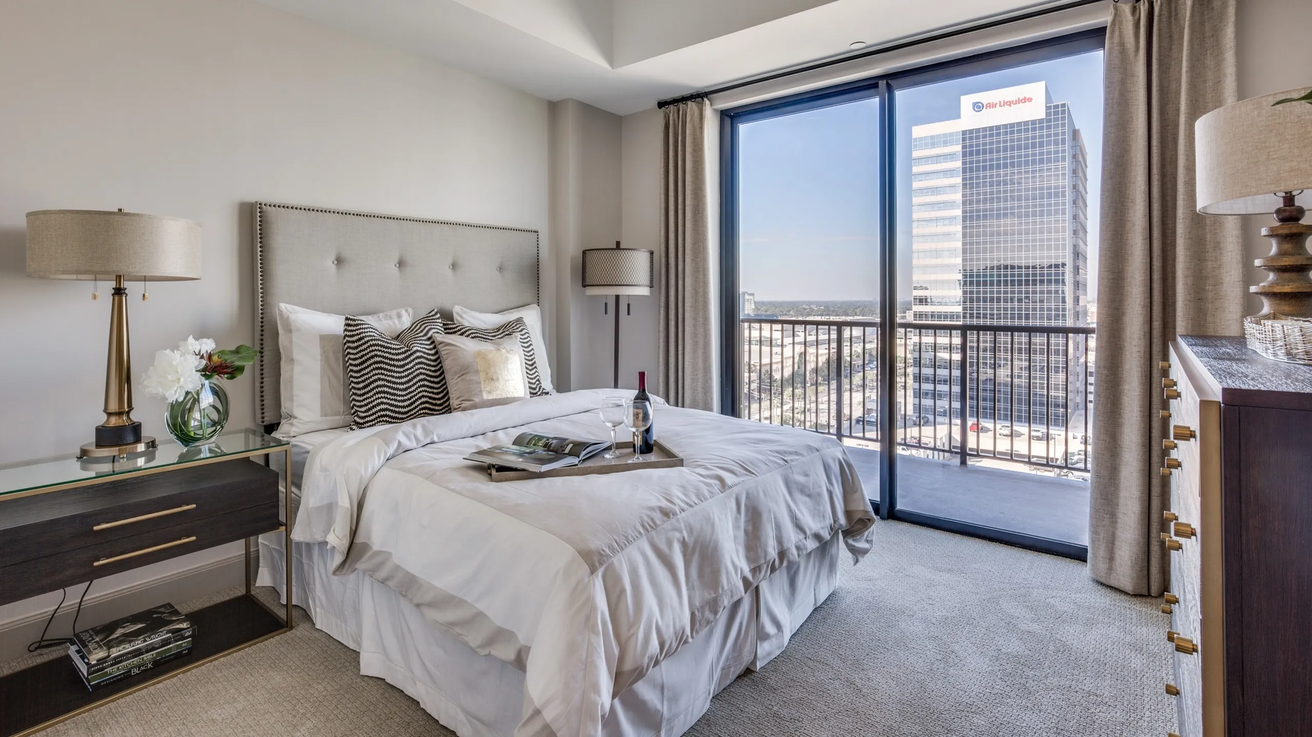 The McCarthy at Memorial City Bedroom and View