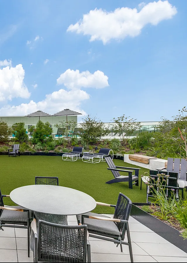 Pearl Springdale Rooftop Lounge