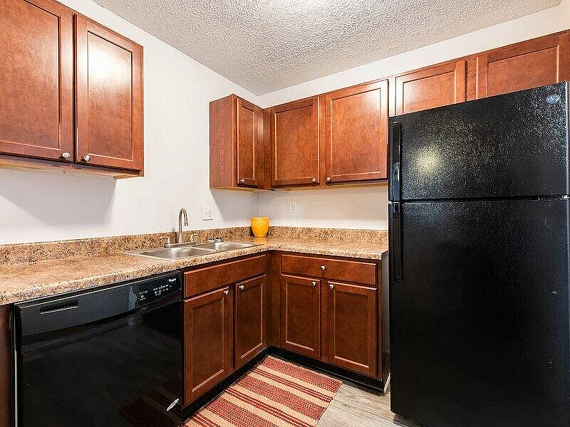 Lots of Cabinet Space
