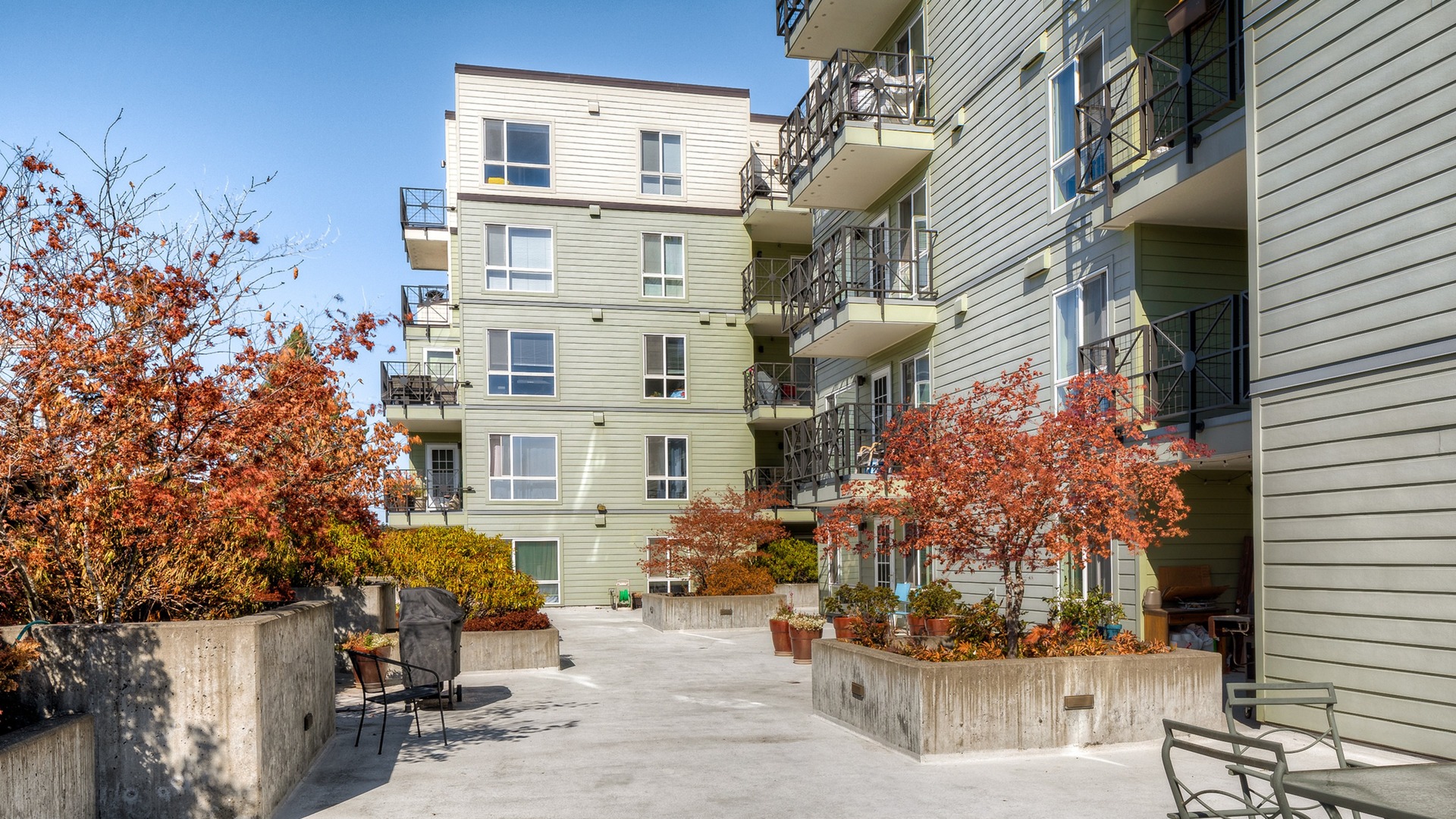 Resident Sun Deck