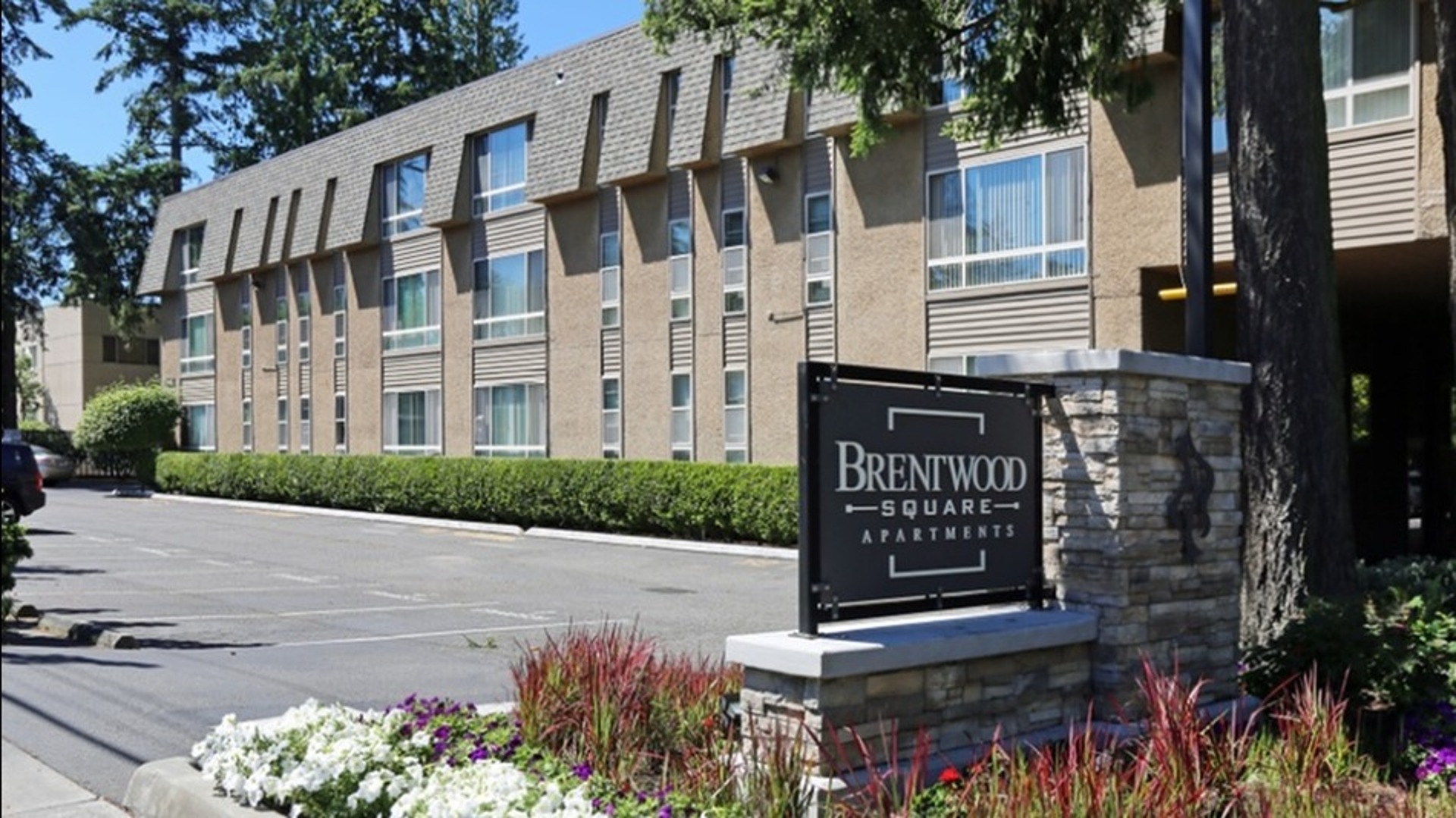 Exterior view of apartment and grounds