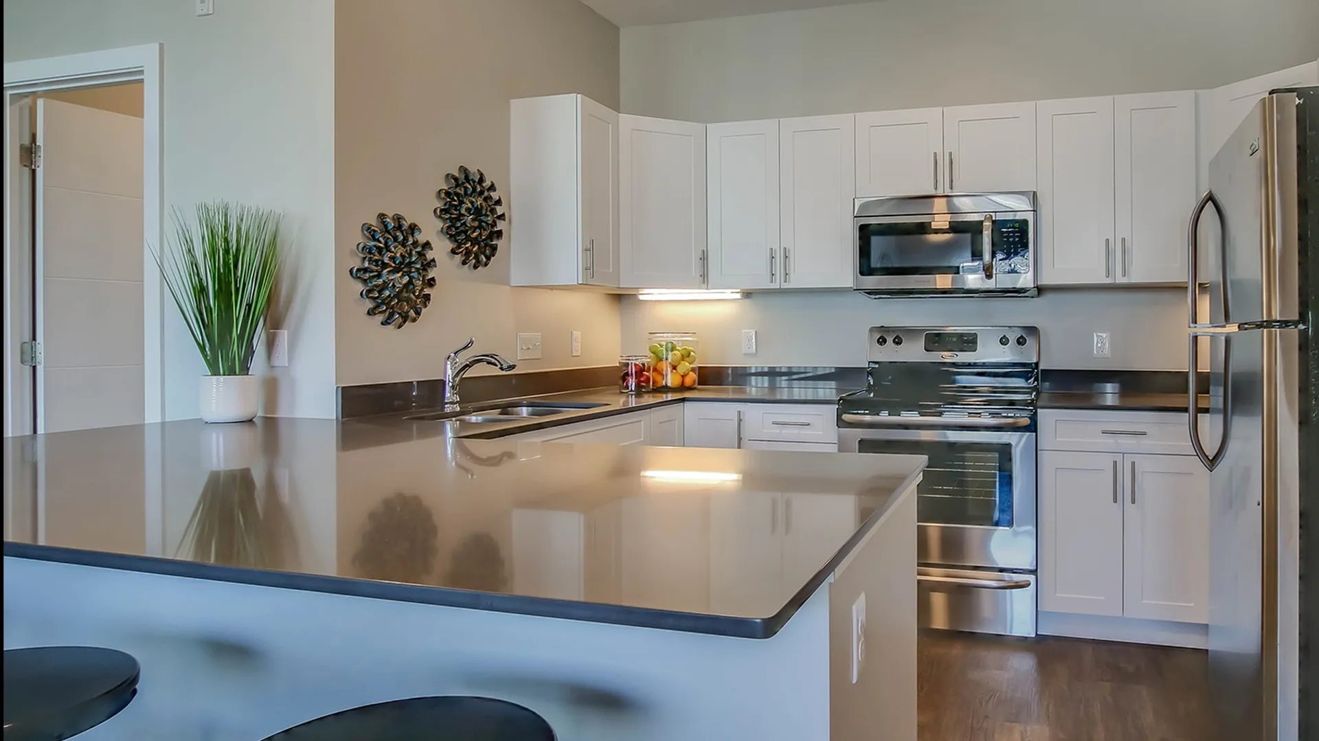 Piper Lakes Two Bedroom Model Kitchen