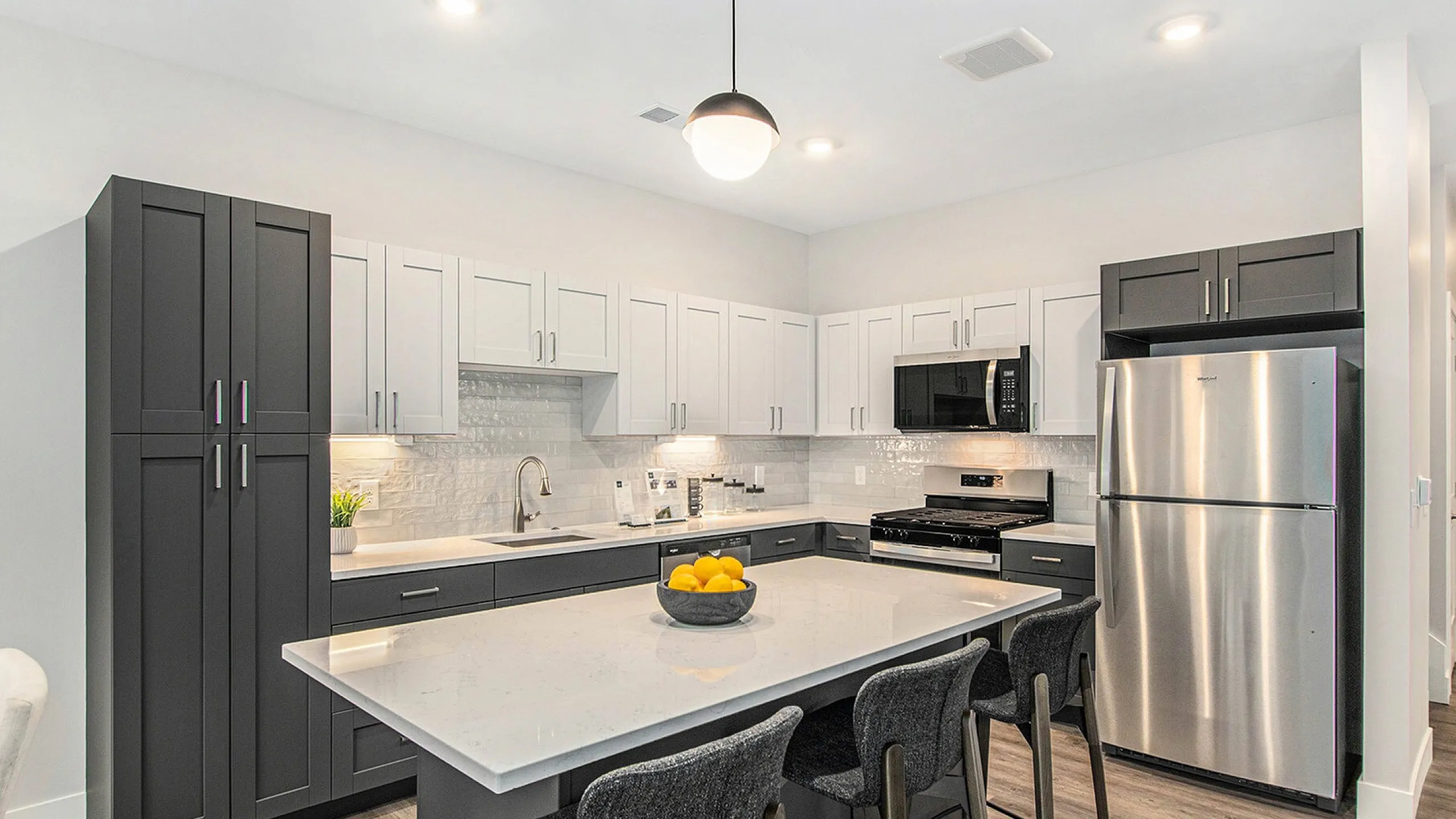 Summit Townhomes - Kitchen