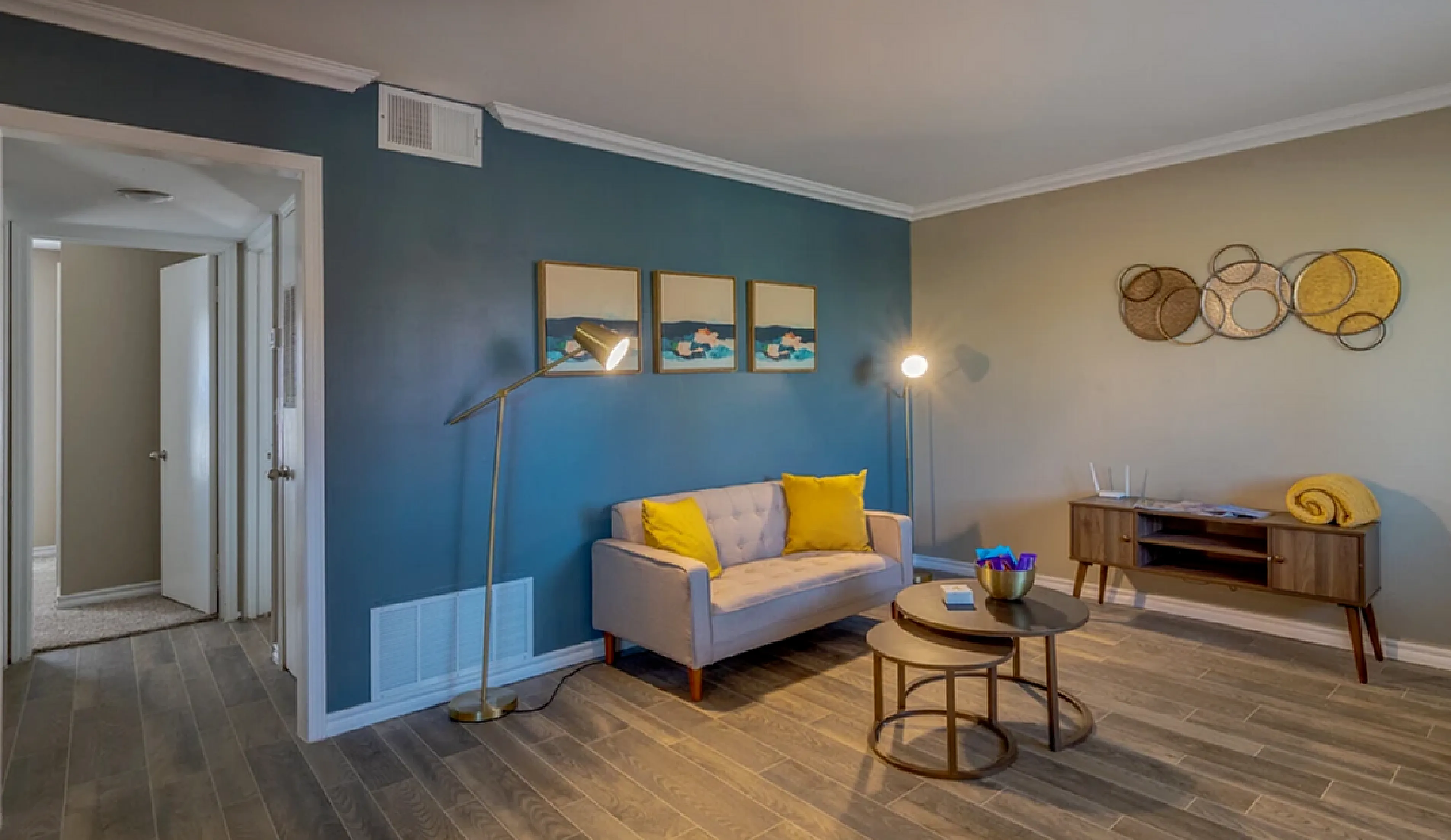 Apex at Midtown - Cozy Living Room