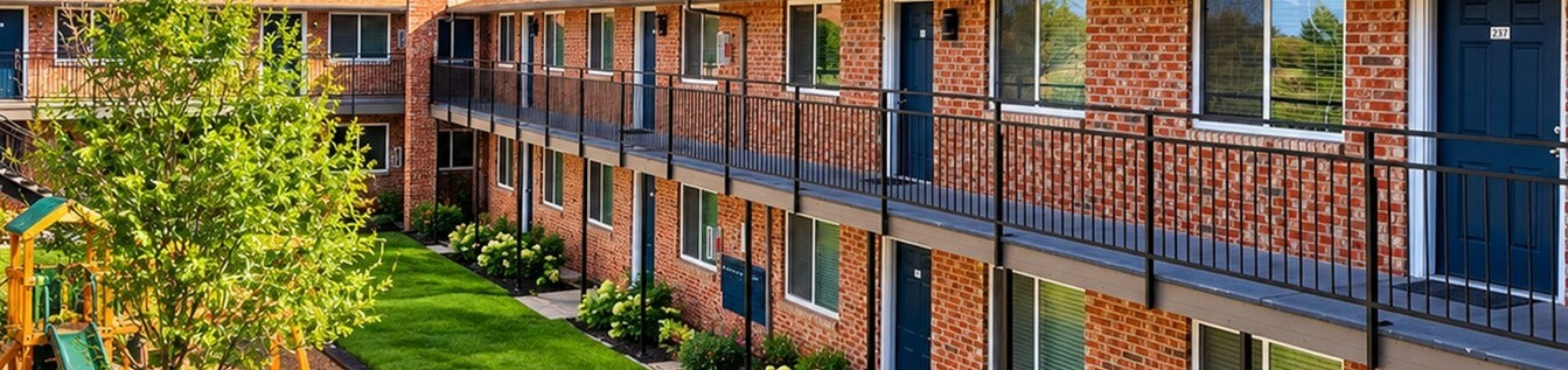 Apex at Midtown - Courtyard View