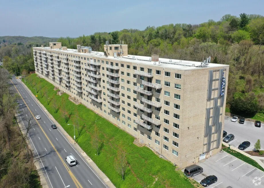 Balconies at The Falls at Roland Park