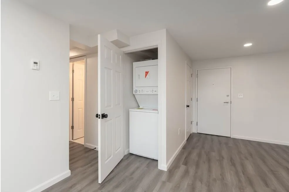 Washer / Dryer In - Unit at The Falls