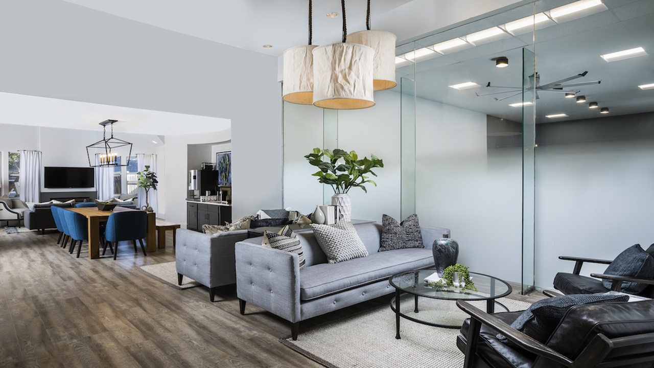 Reimagined Clubhouse featuring various comfortable seating options at the Autumn Columbia apartments.