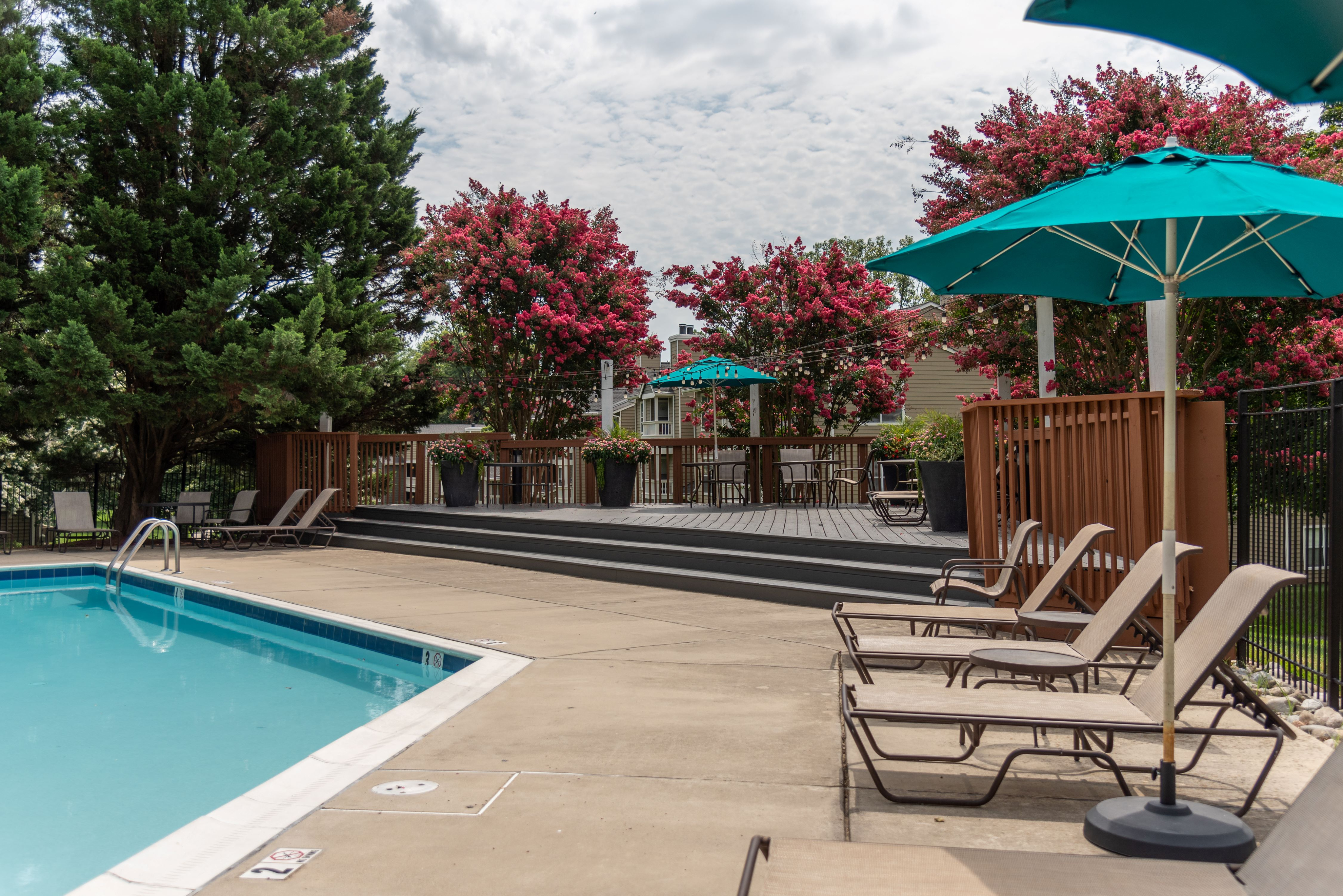 sundeck at Autumn Town Center Apartments For Rent in Columbia Maryland