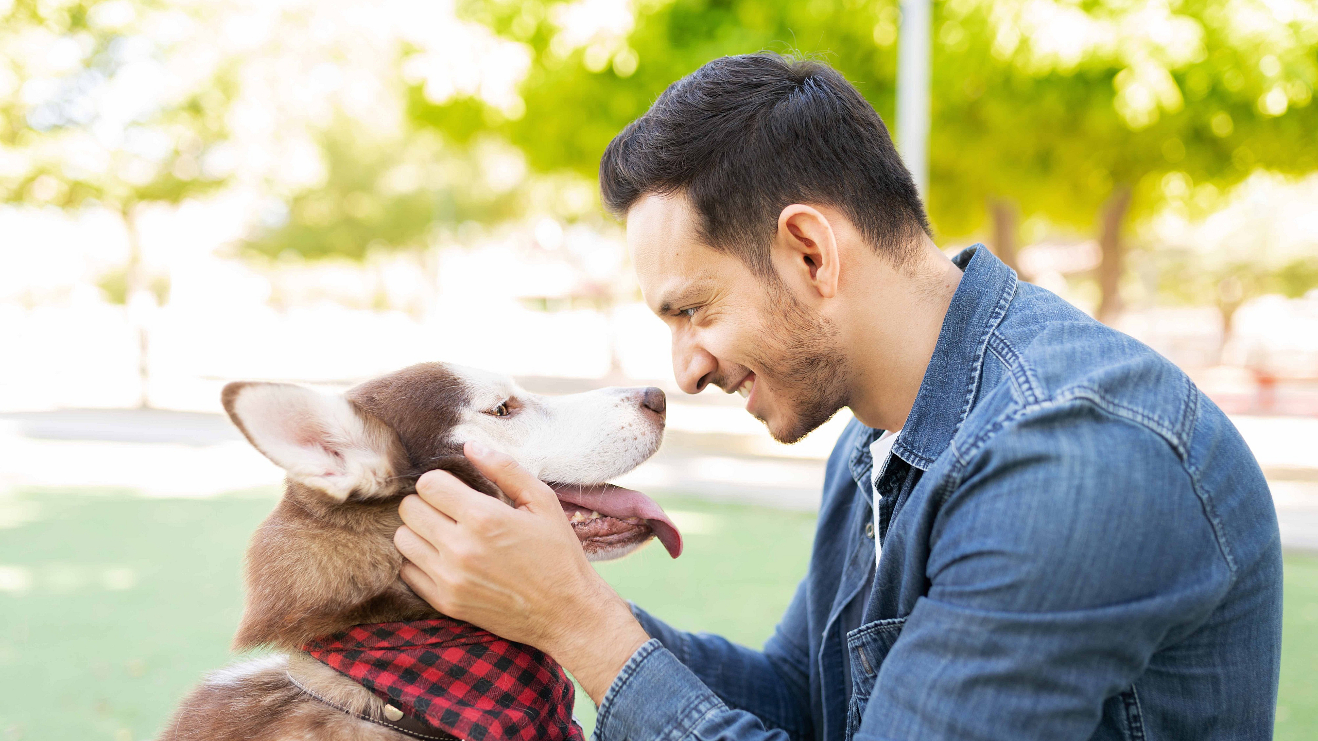 man with dog for pet friendly townhome community