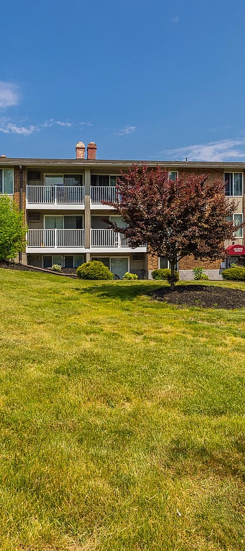 Woodhaven Apartments - Exterior View