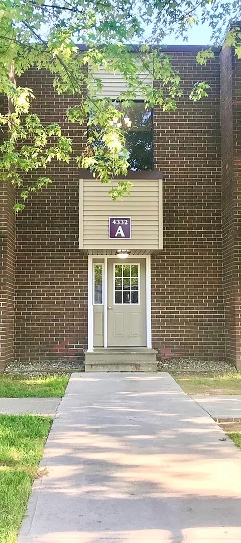 Heritage Park Apartments - Brick Exterior