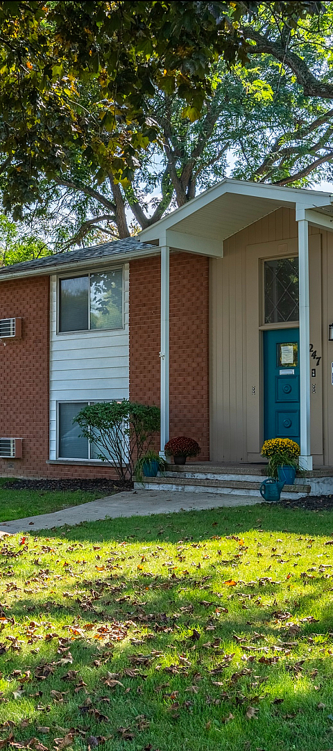 Imperial Manor East Apartments - Leasing Office
