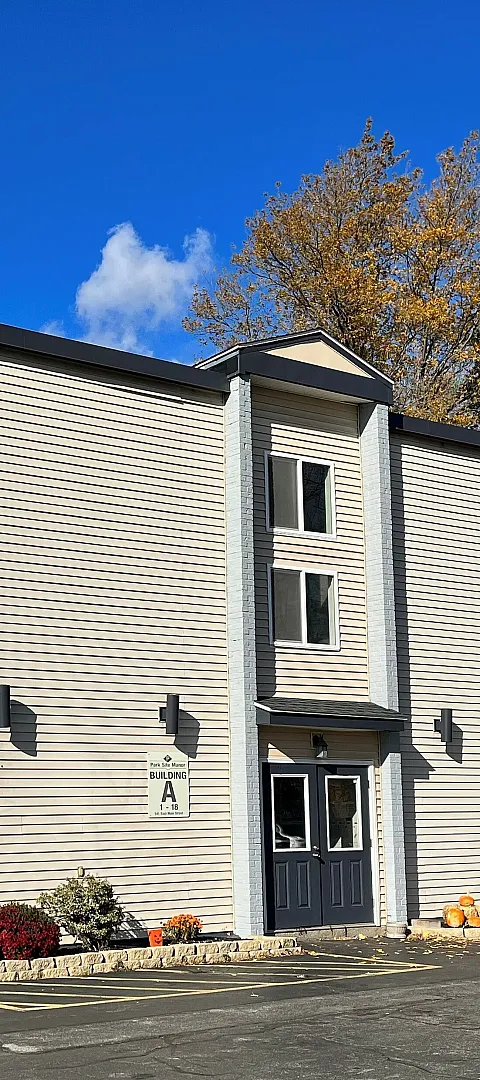 Park Site Manor Apartments - Exterior View