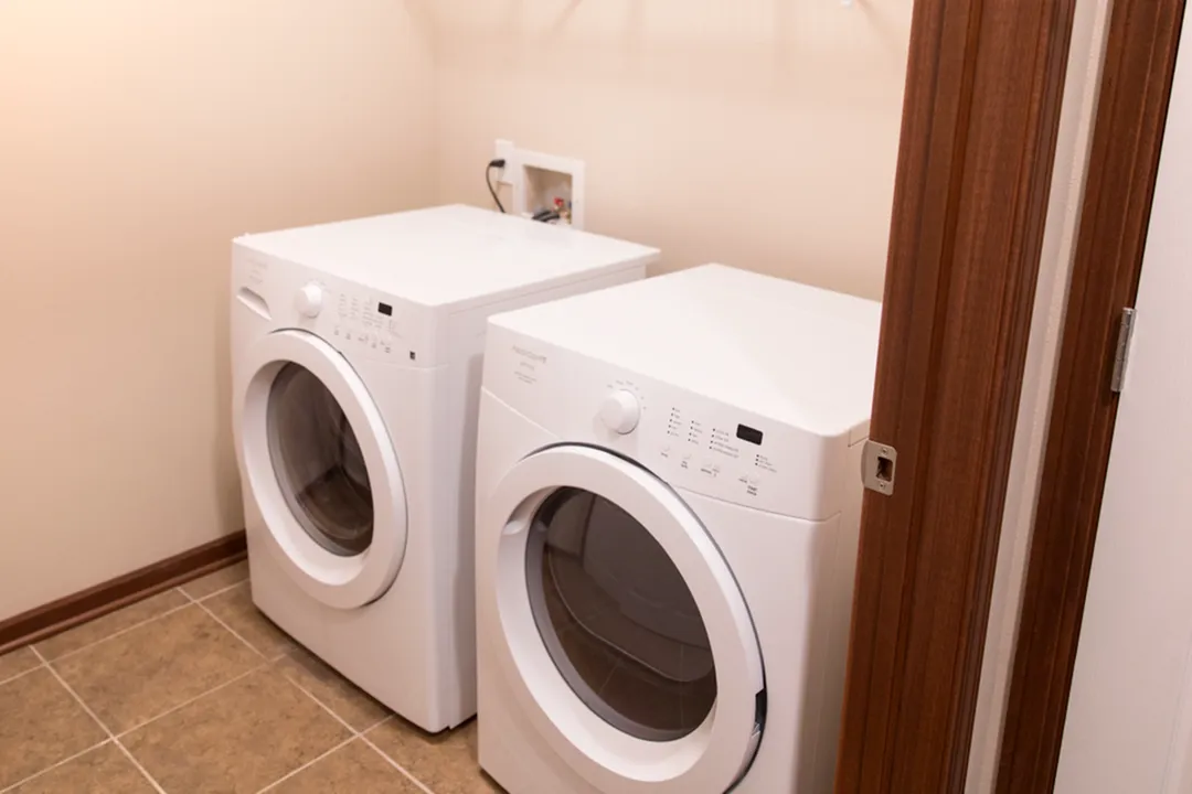 Apartment with in-home Laundry | Providence Pointe | Johnston, Iowa