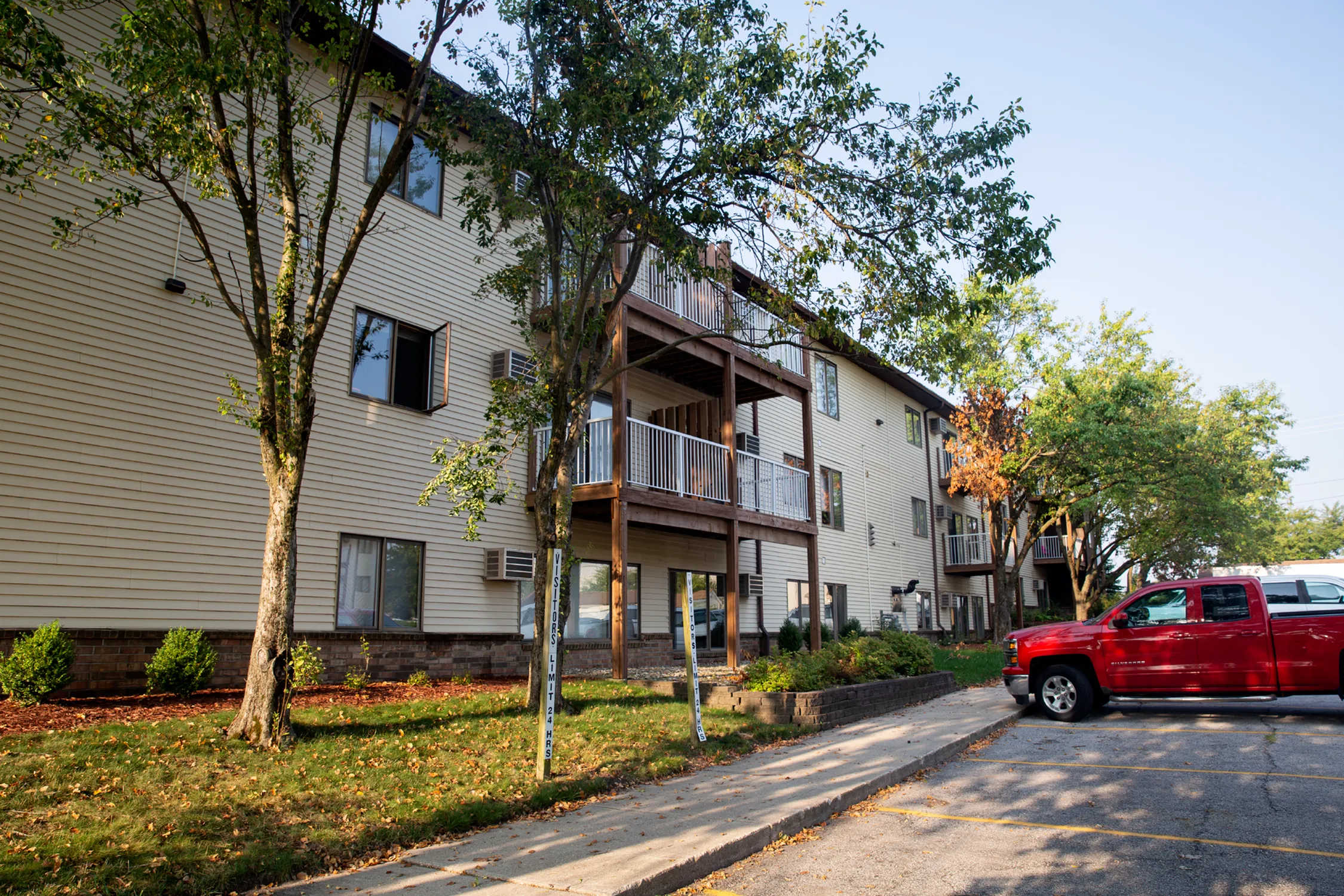 Gateway Hills Exterior Parking | Ames, Iowa