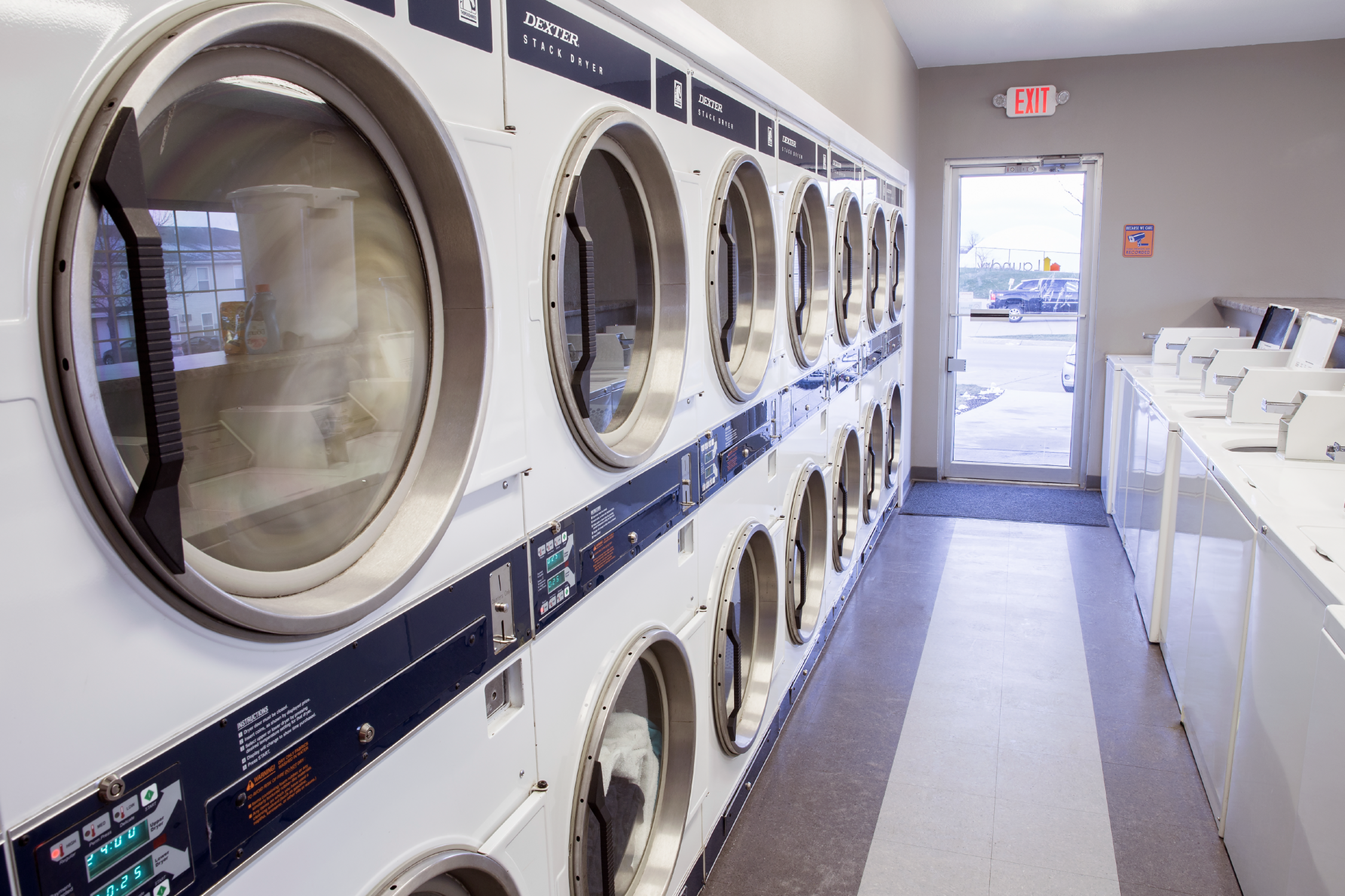 Apartment with Laundry | Campus View & Kirkwood Court | Cedar Rapids, Iowa