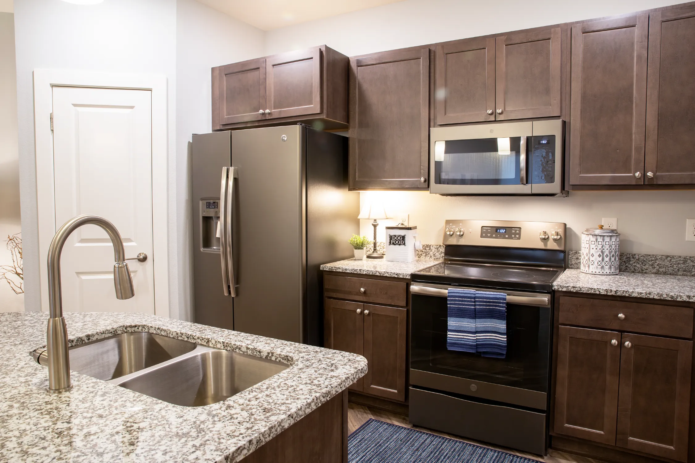 Modern Kitchen | Attivo Trails Waukee | Waukee, Iowa