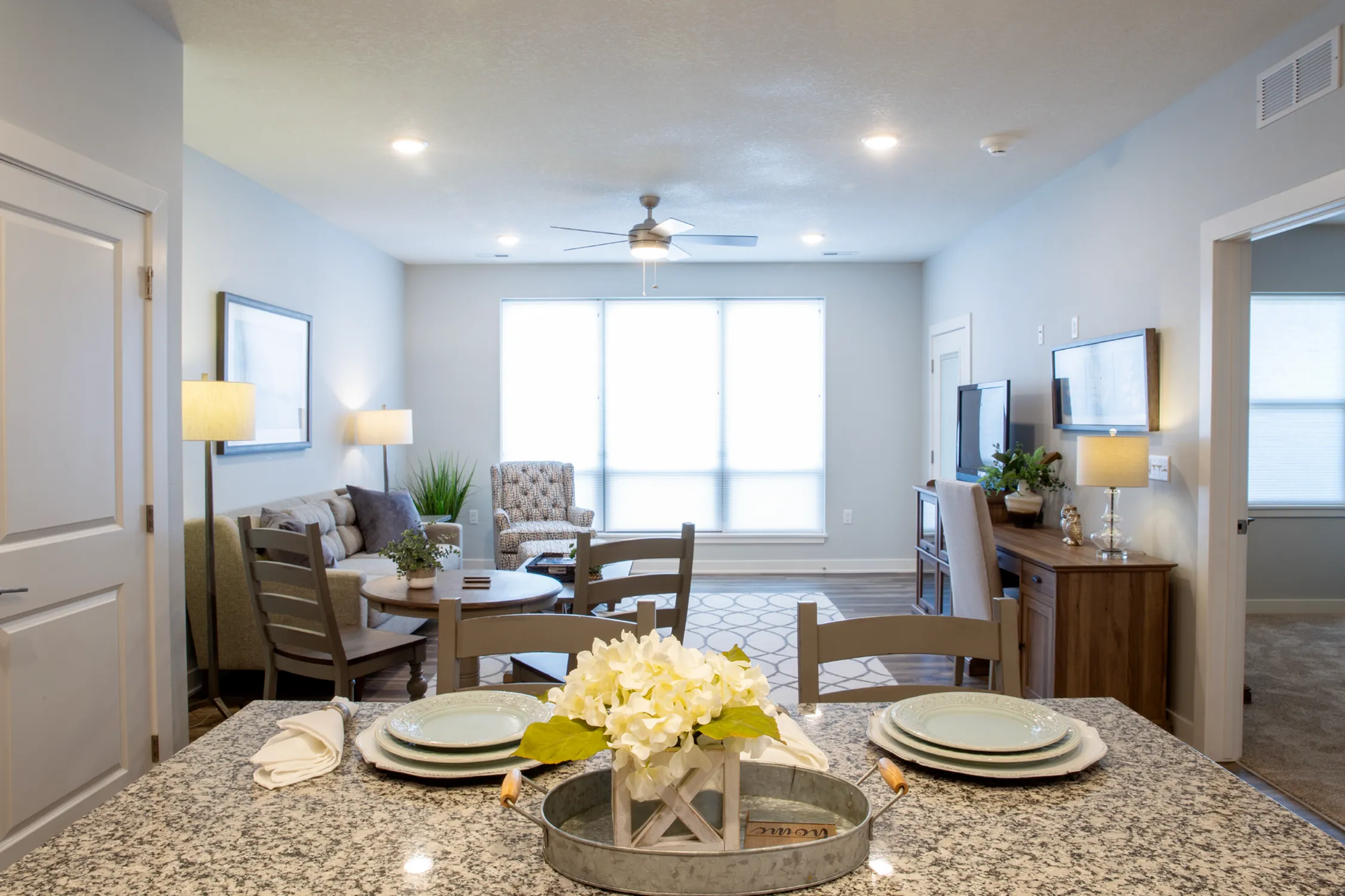 Relaxing Dining Area | Attivo Trails Waukee | Waukee, Iowa