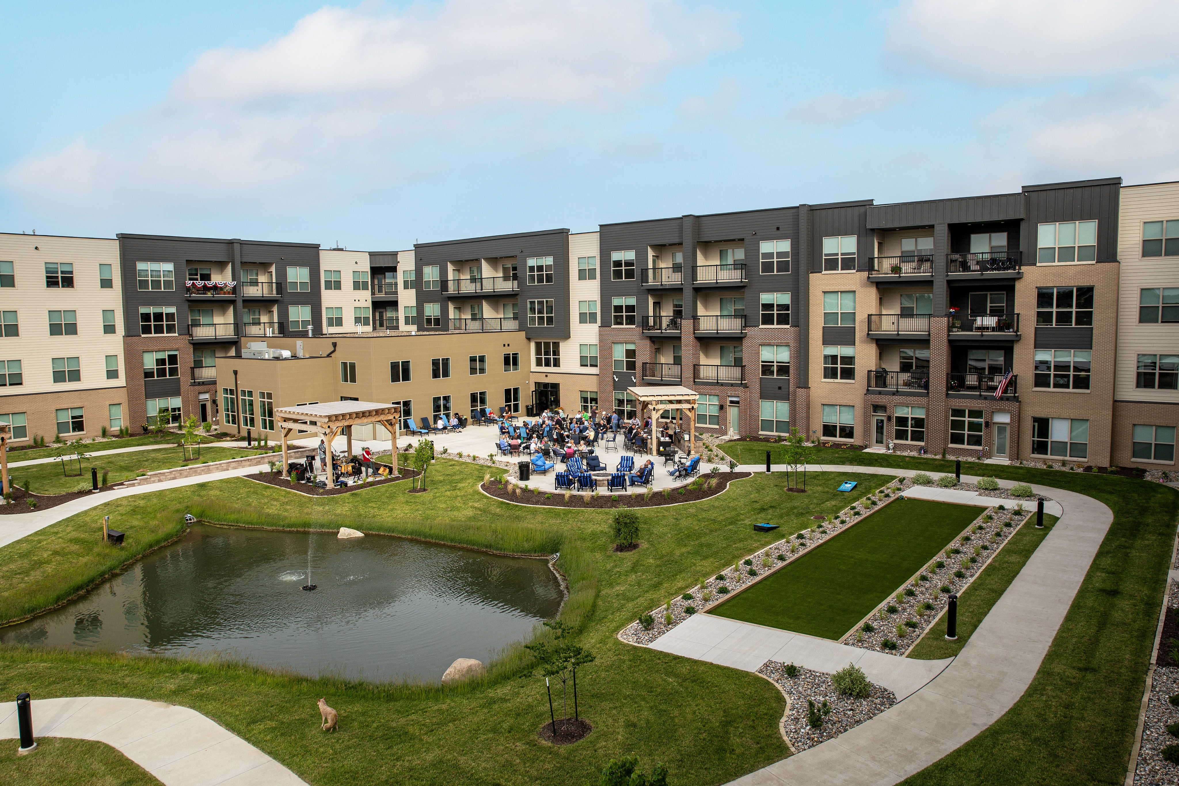 Residents Enjoying Music on the Patio  | Attivo Trail Ankeny | Ankeny, Iowa