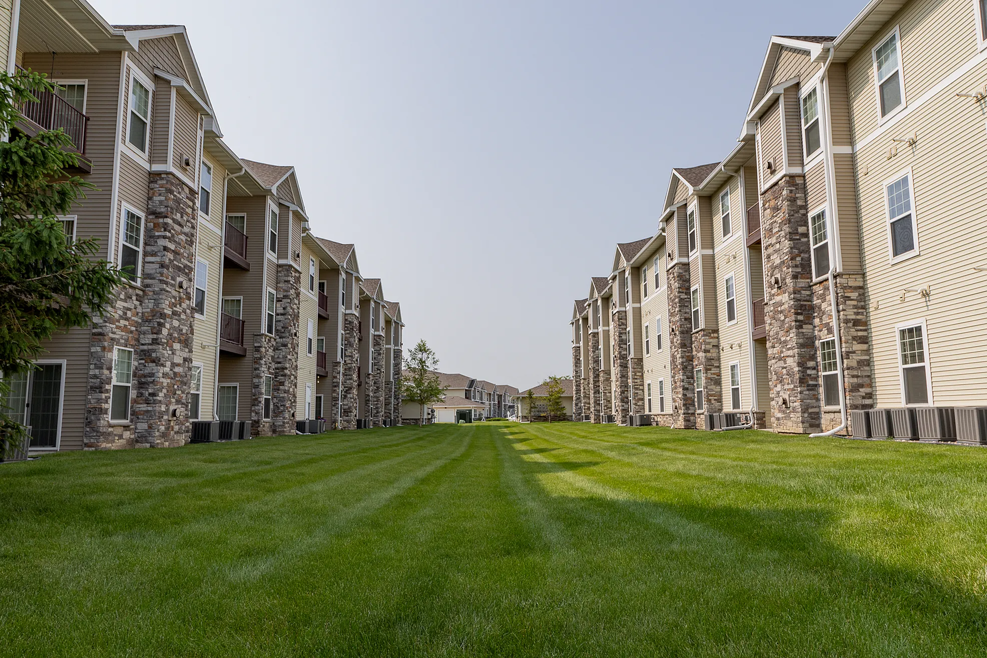 Beautifully Landscaped Grounds | Providence Pointe | Johnston, Iowa