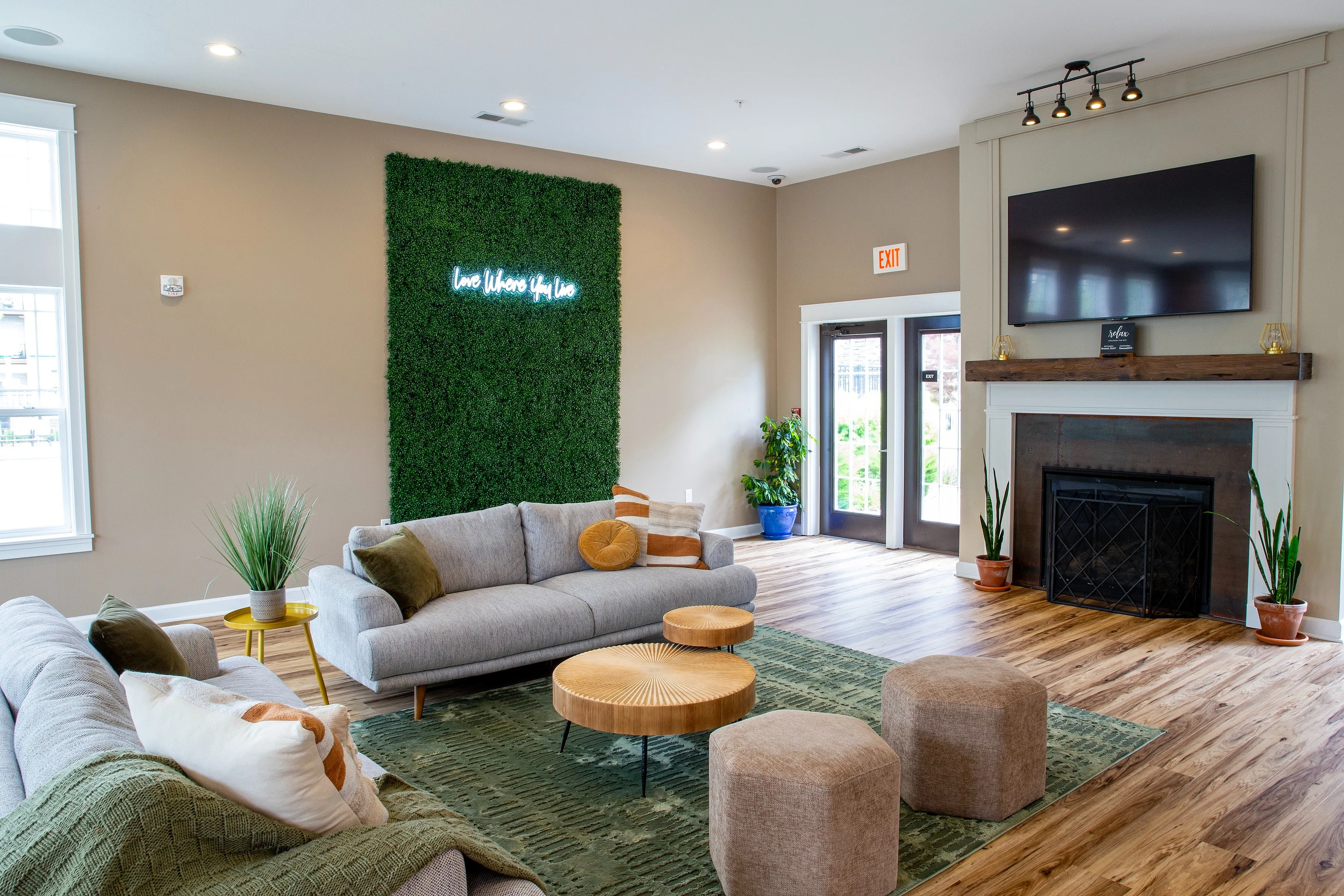 Clubhouse 2
