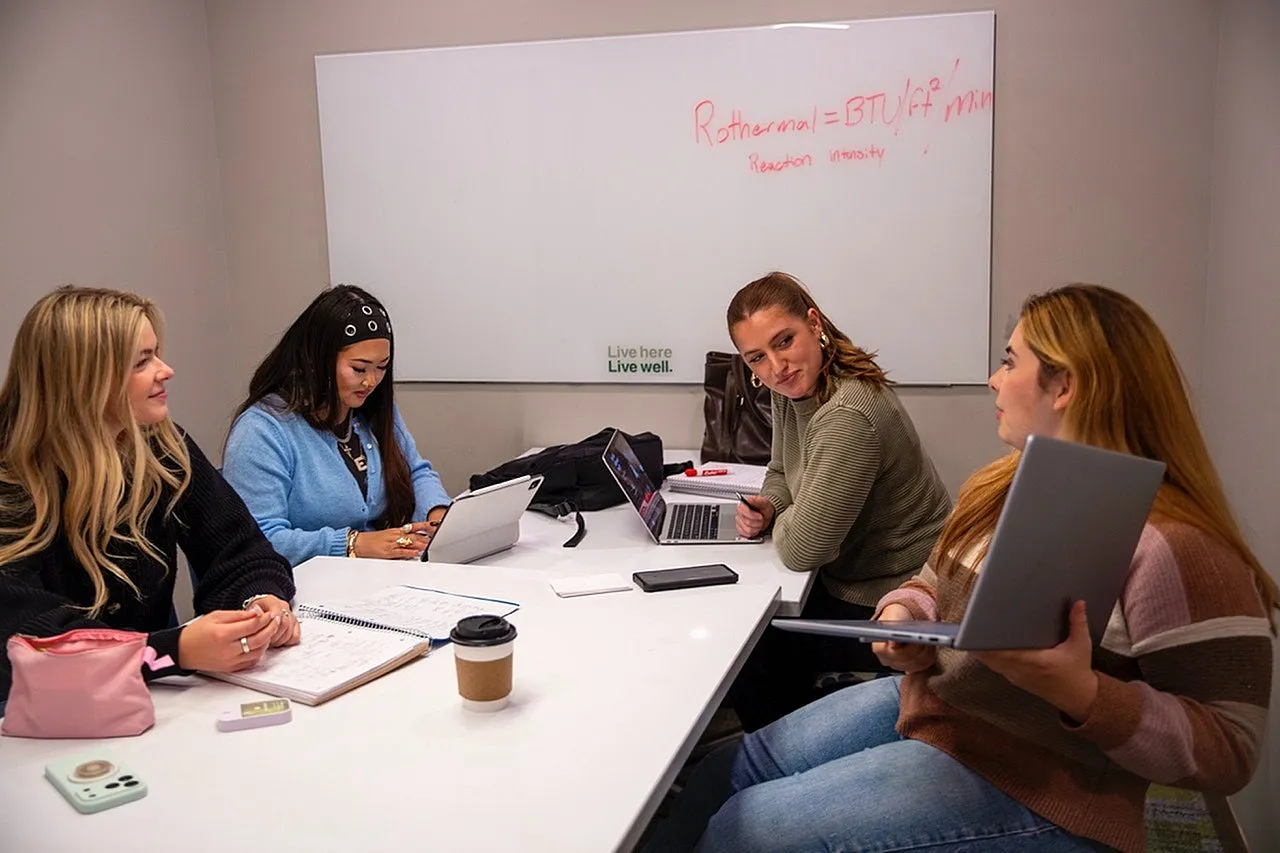 Study Lounge at 2700 Lincoln Ames