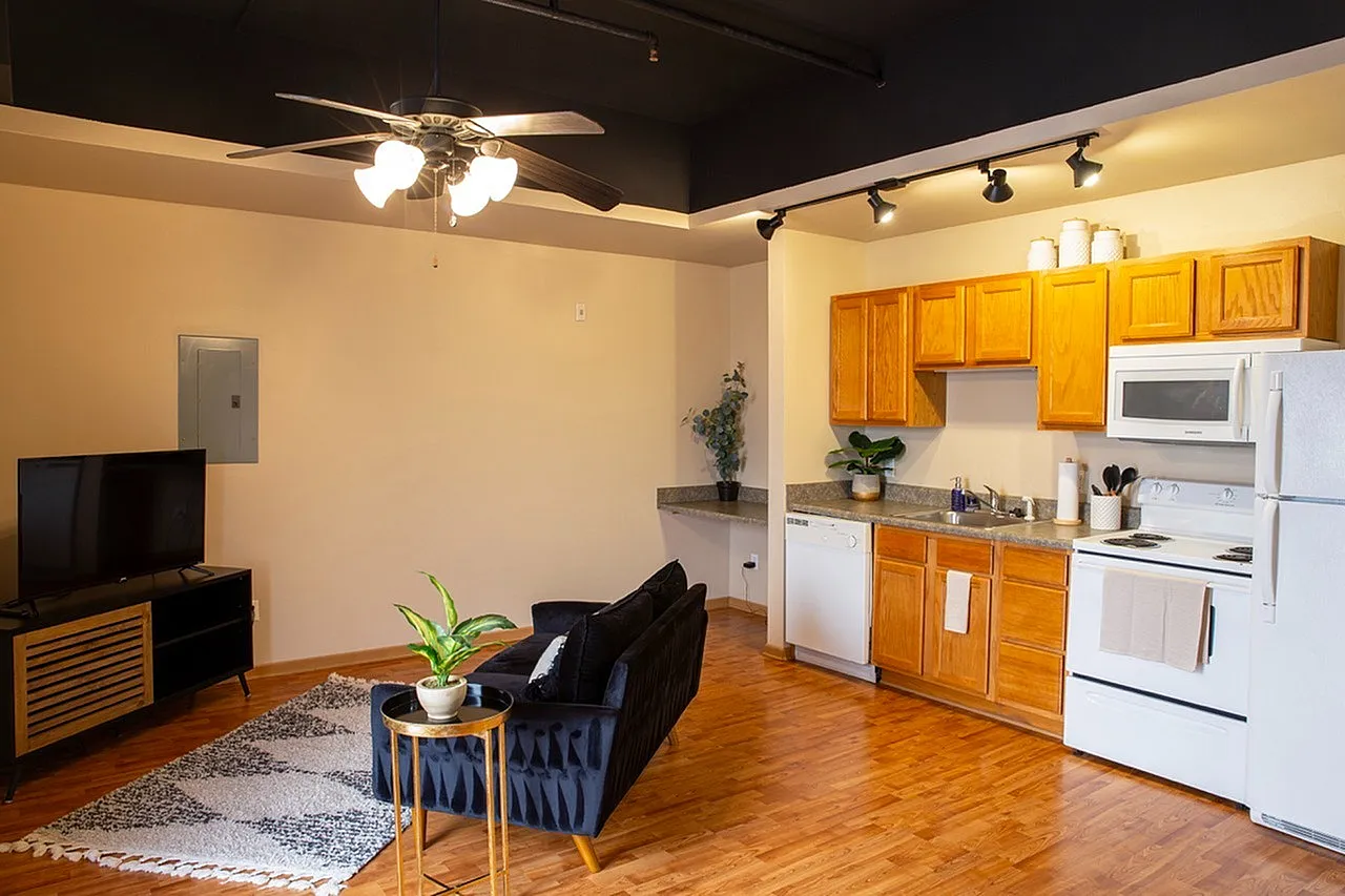 West Towne Studio Apartment