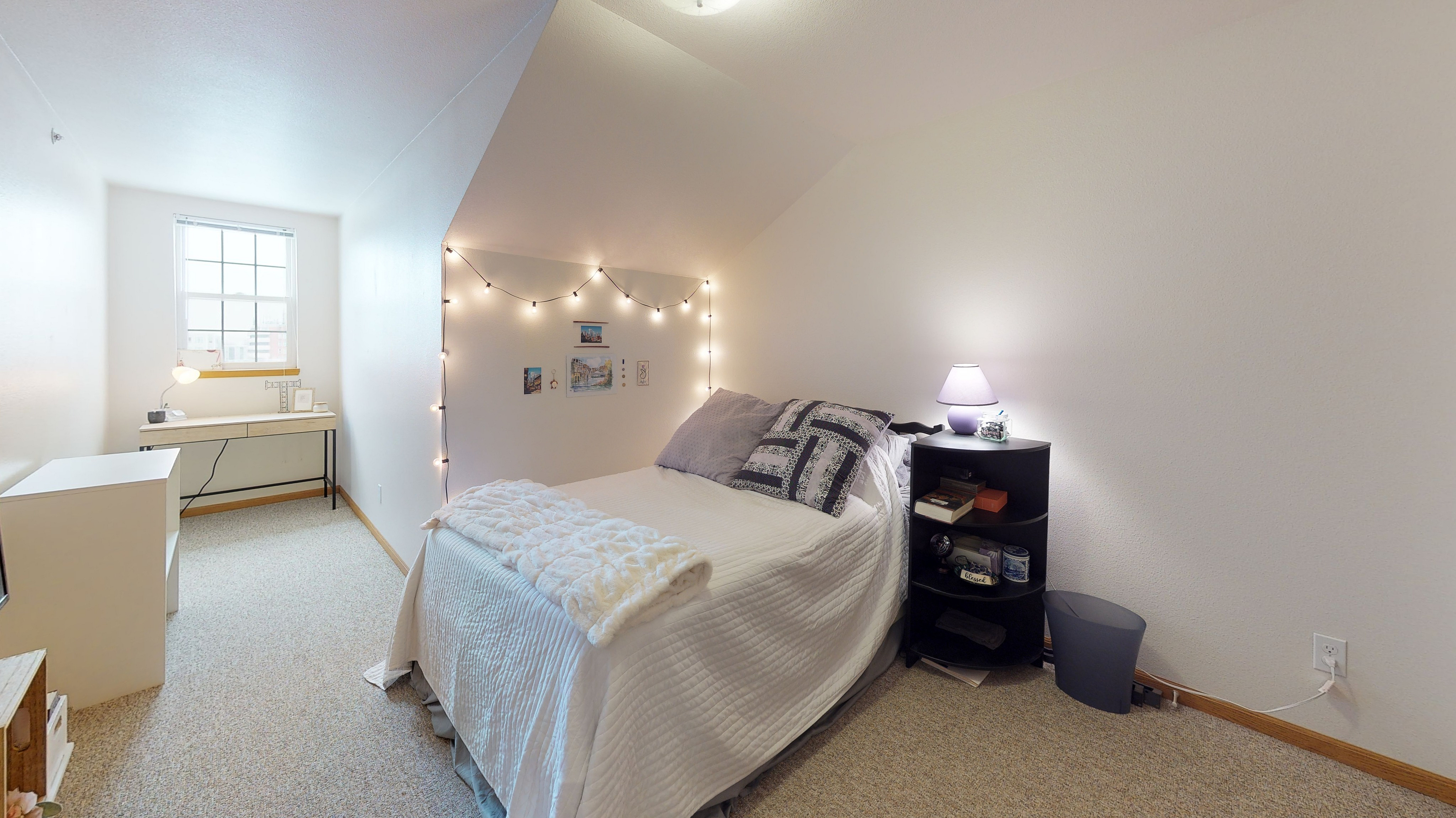 Bedroom at Knapp Apartments
