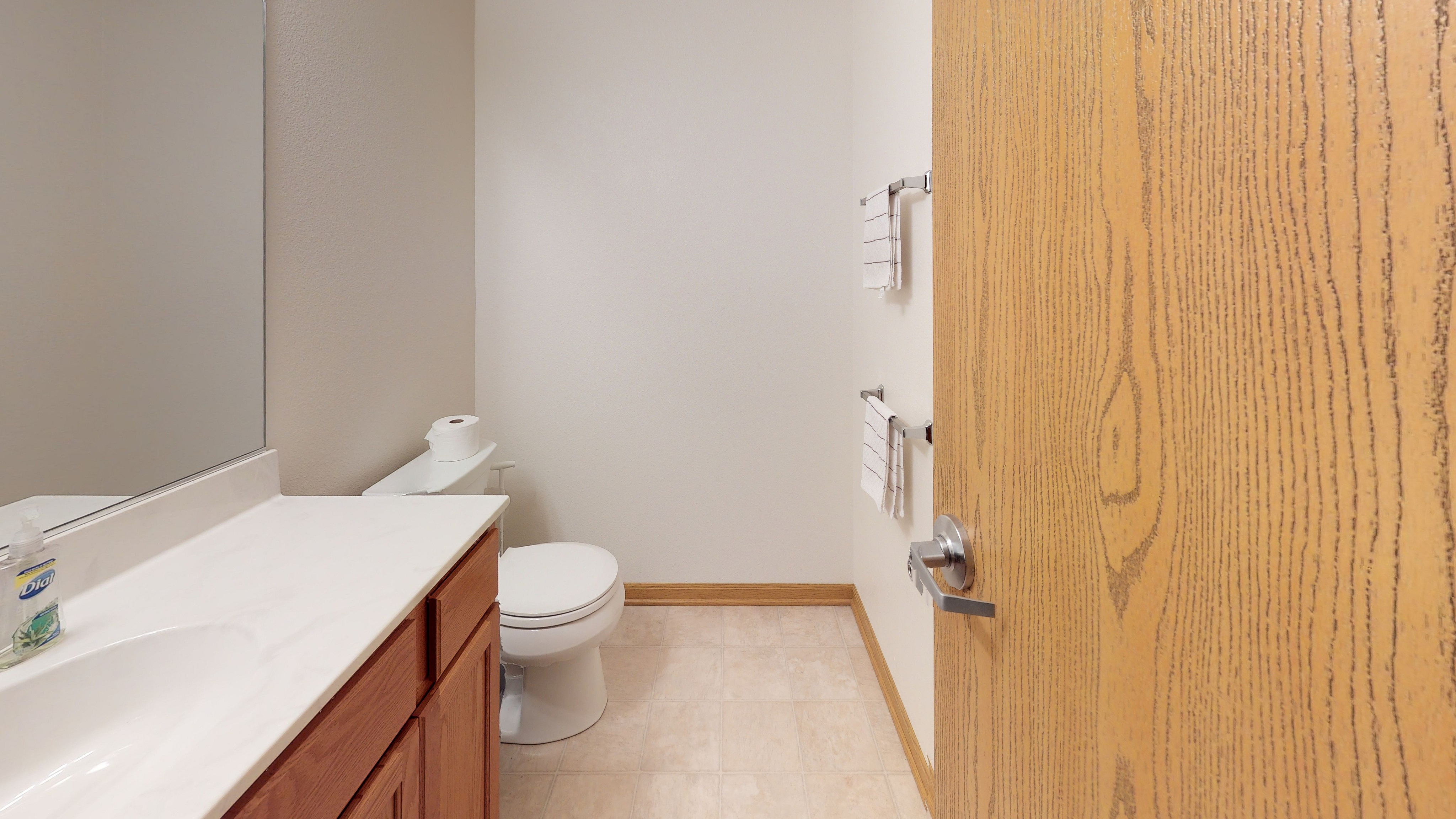 Private Bathroom at 2309 Knapp Apartments