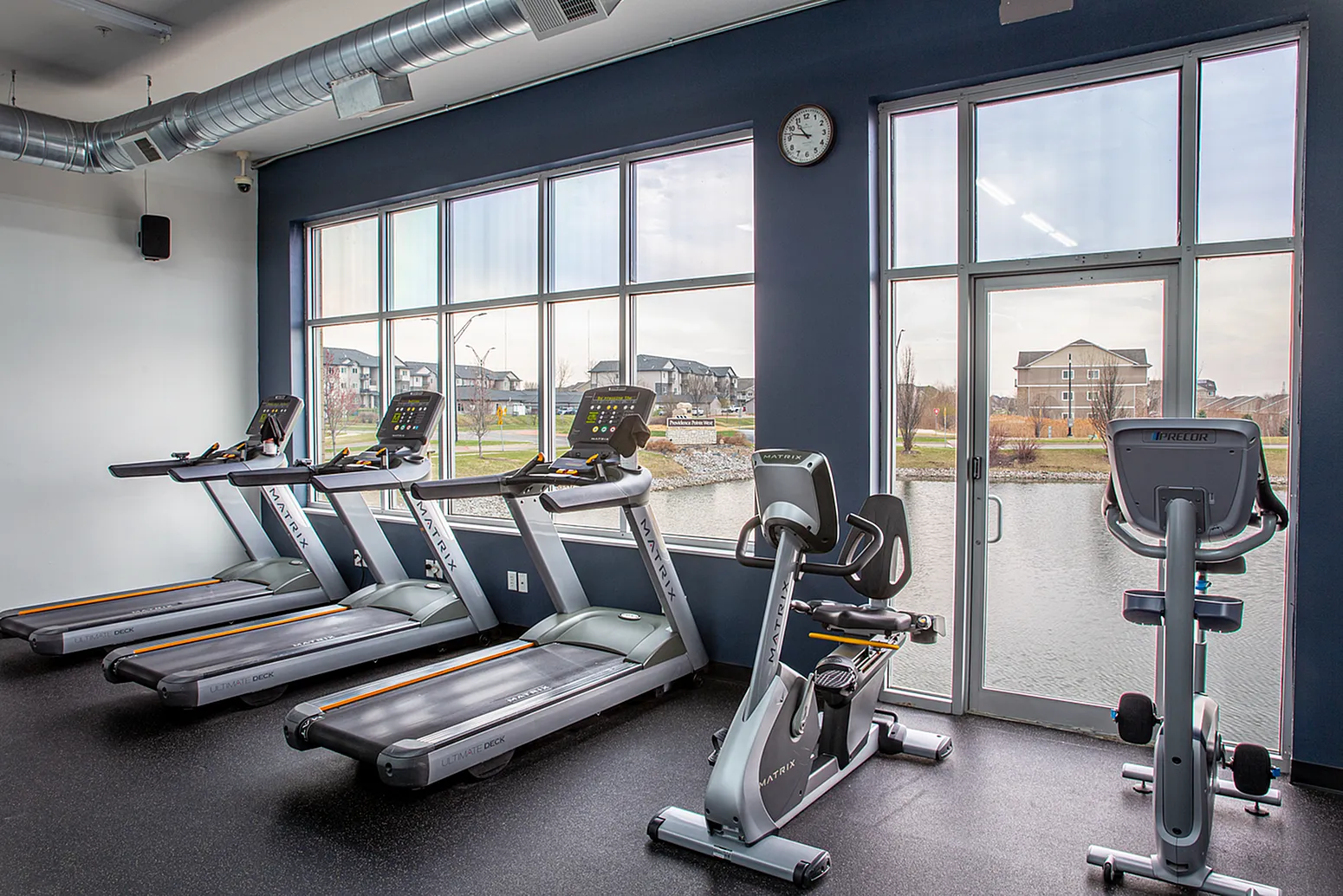 24/hr Fitness Center