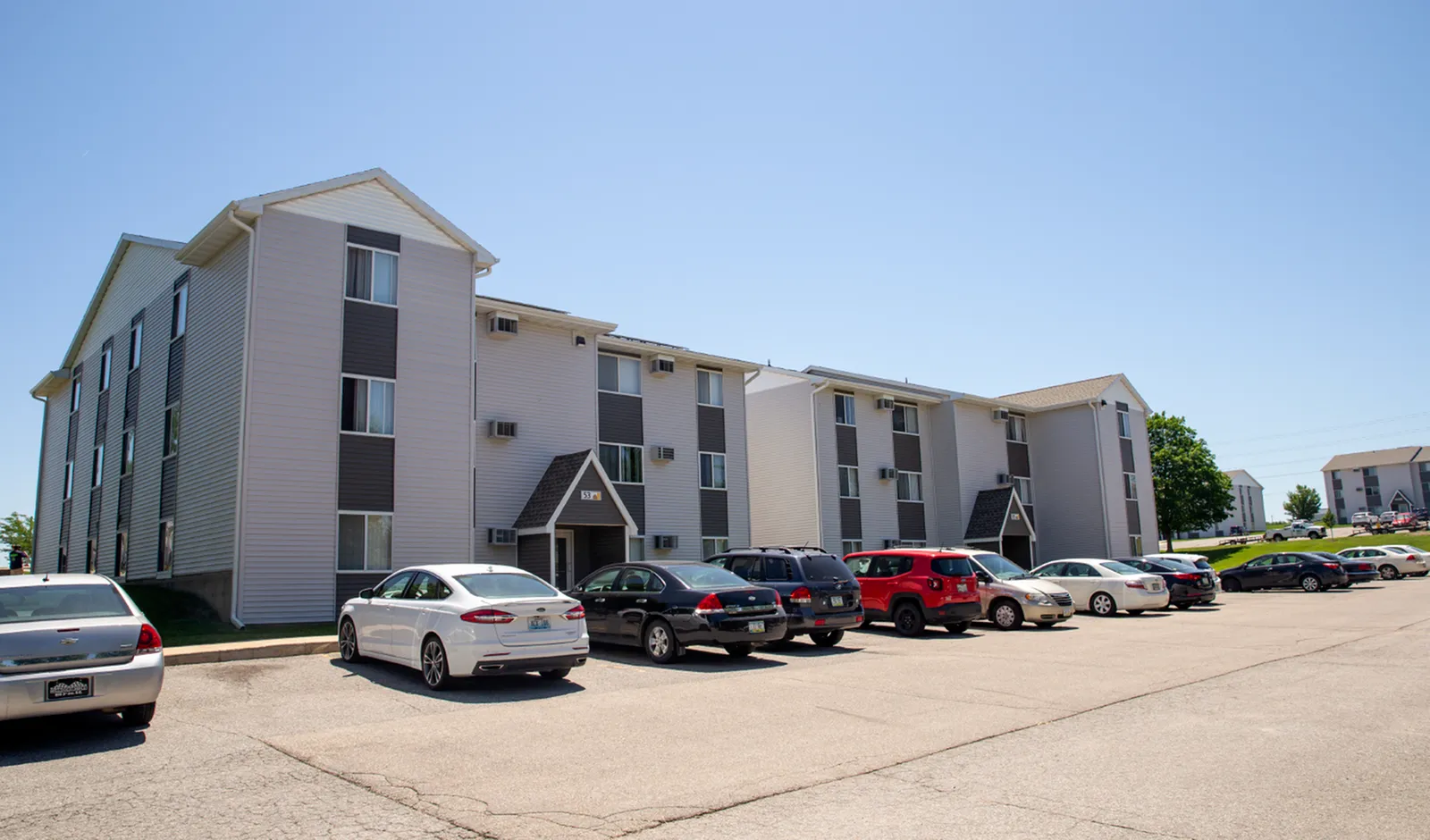 Exterior Parking | Campus View & Kirkwood Court | Cedar Rapids, Iowa