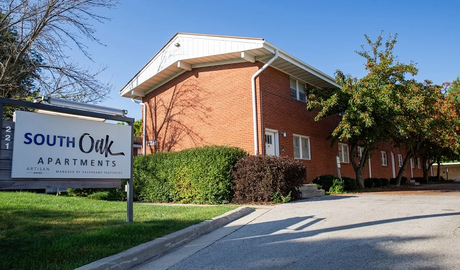 South Oak Exterior | Ames, IA Apartments