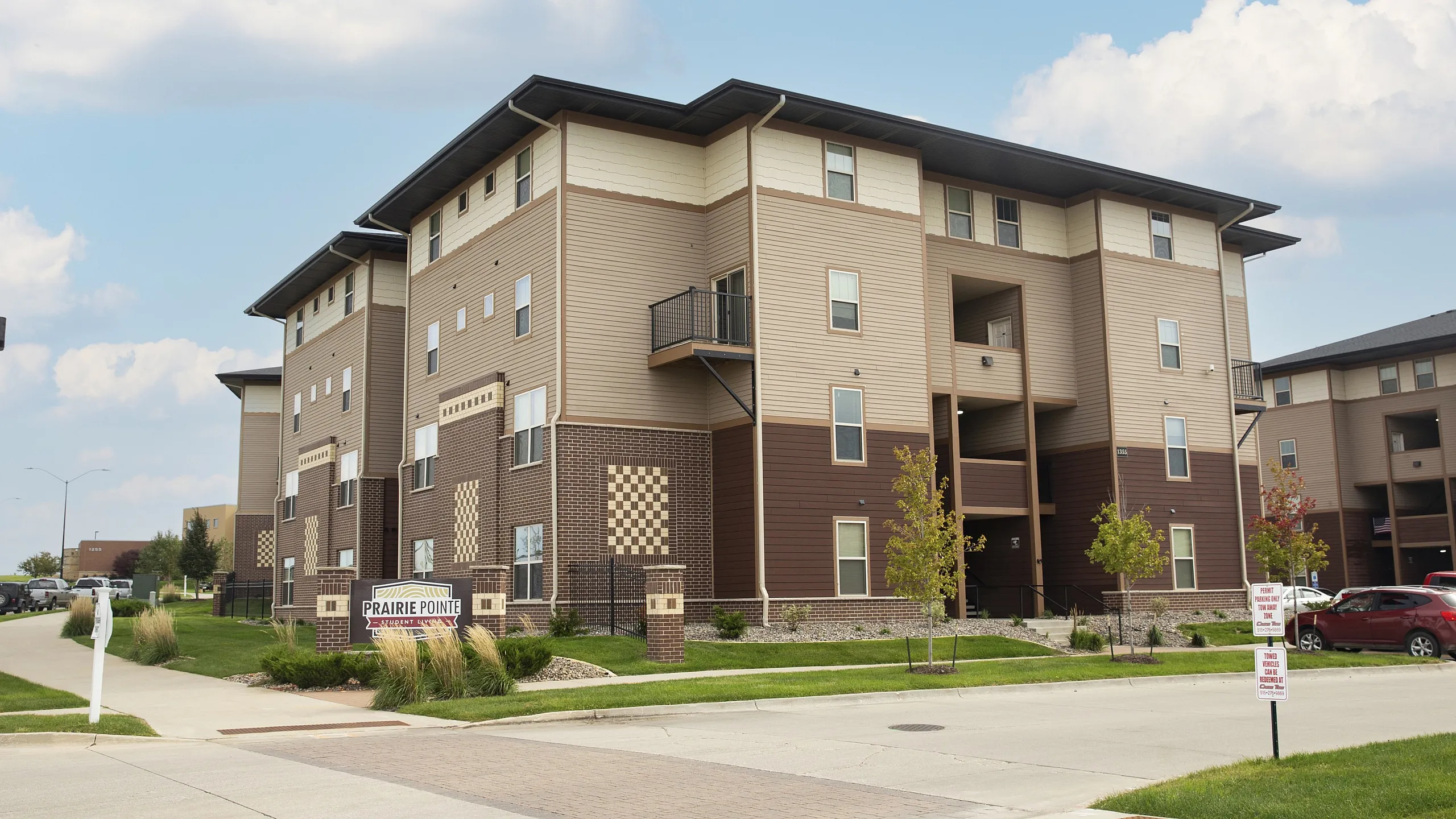 Prairie Pointe Exterior