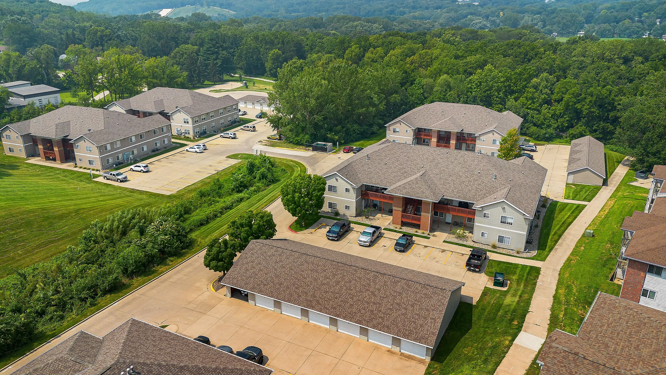 Riverwood Apartments | Pleasant Hill, IA