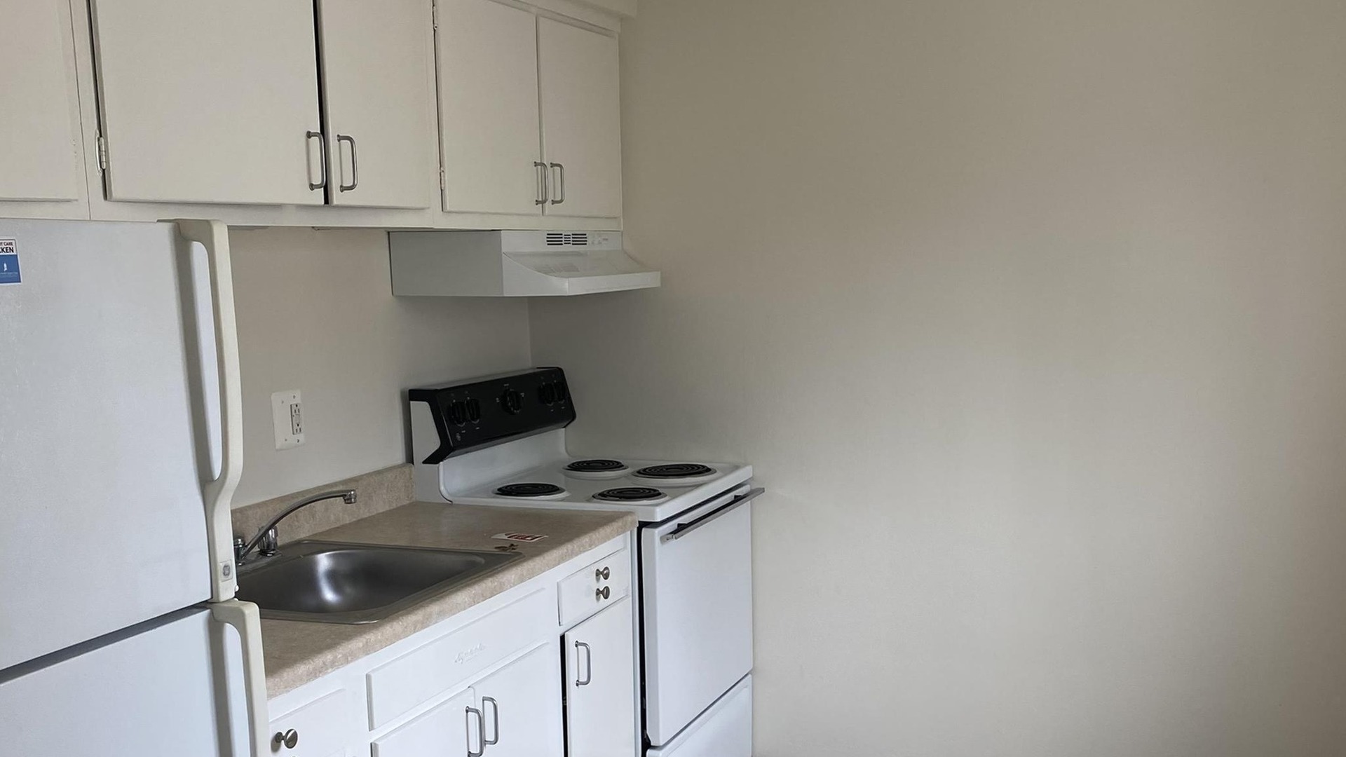 kitchen with appliances