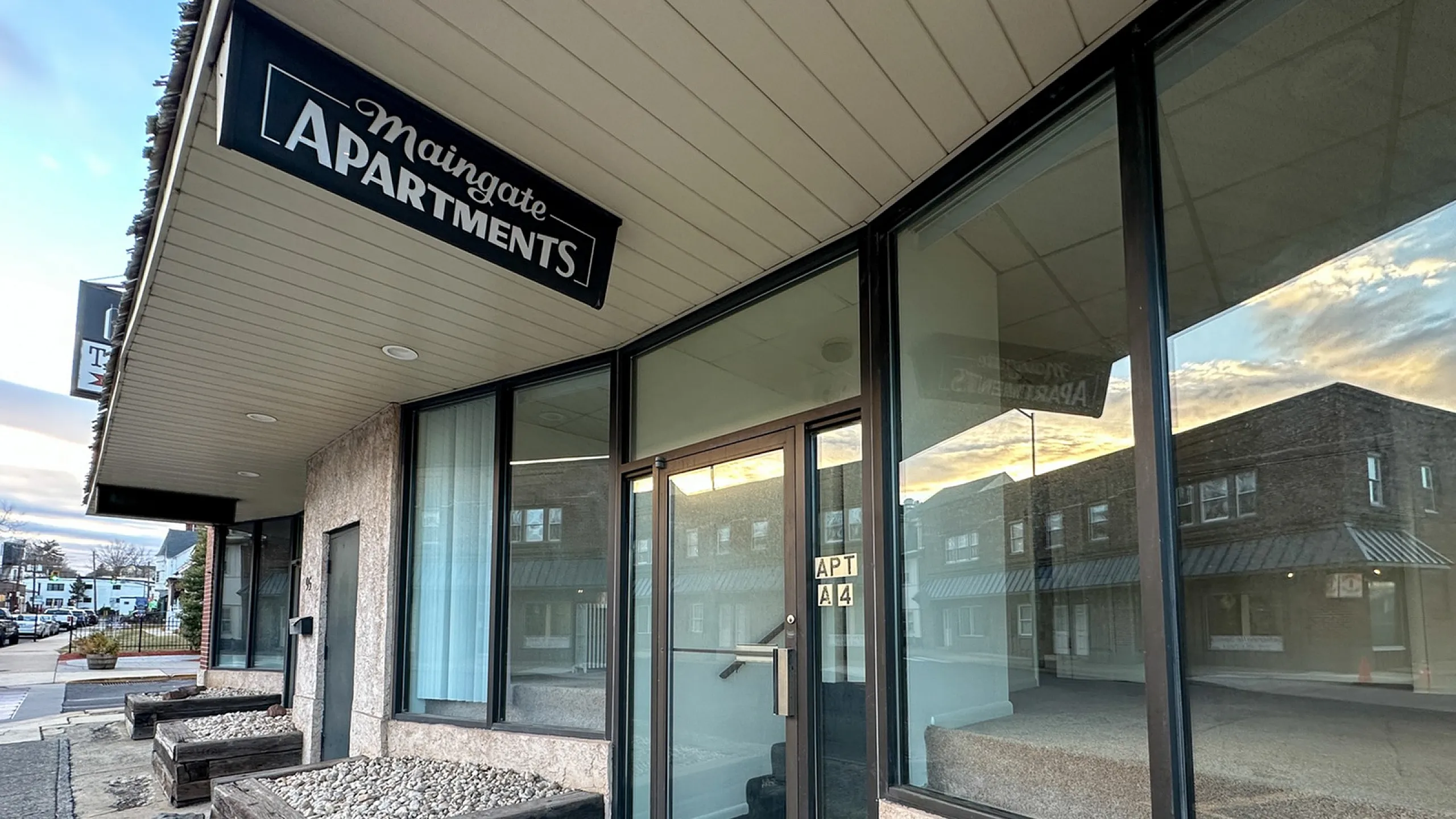 Welcome to Maingate Apartments