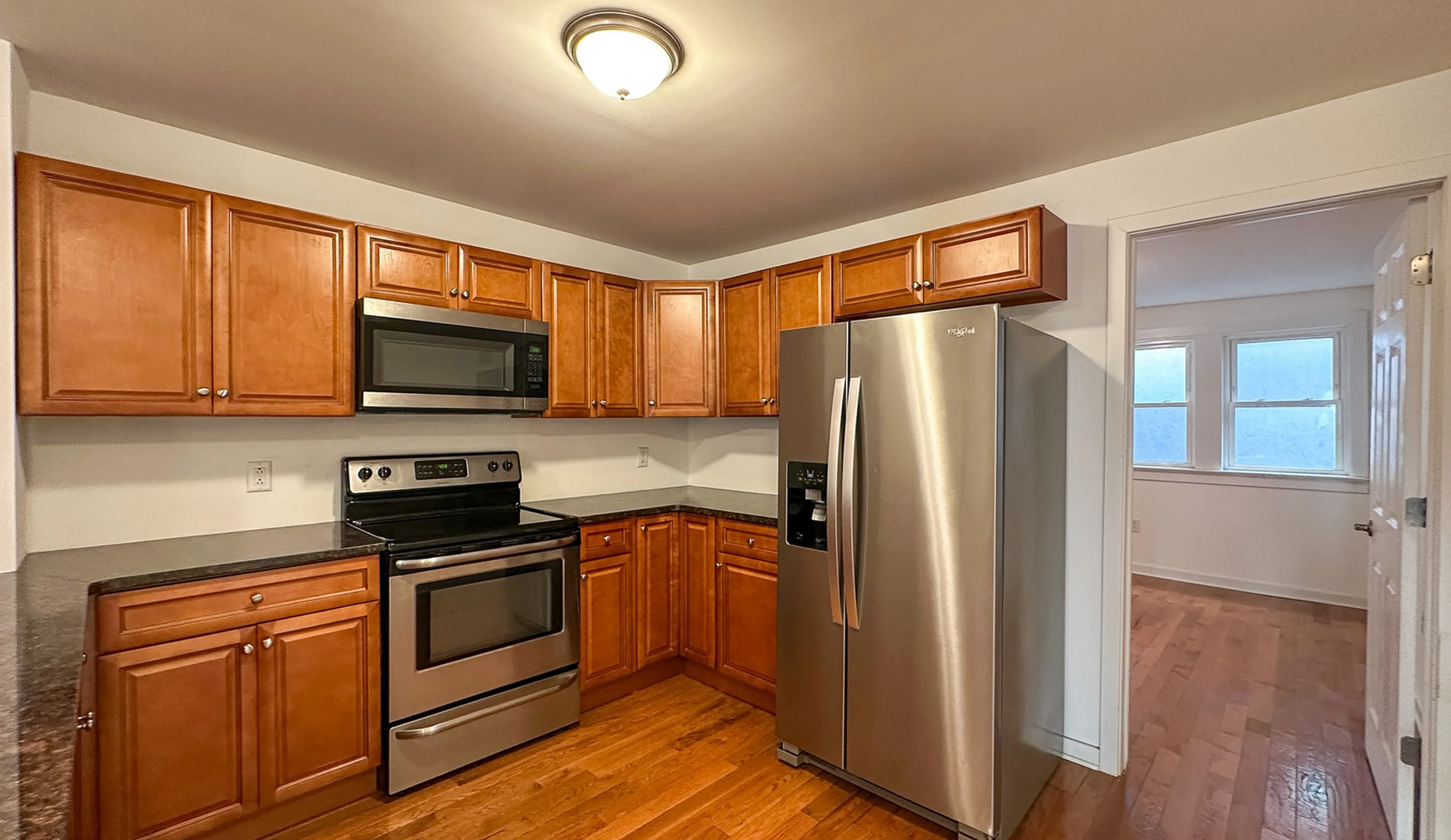 Madison Ave Apartments - Modern Kitchen