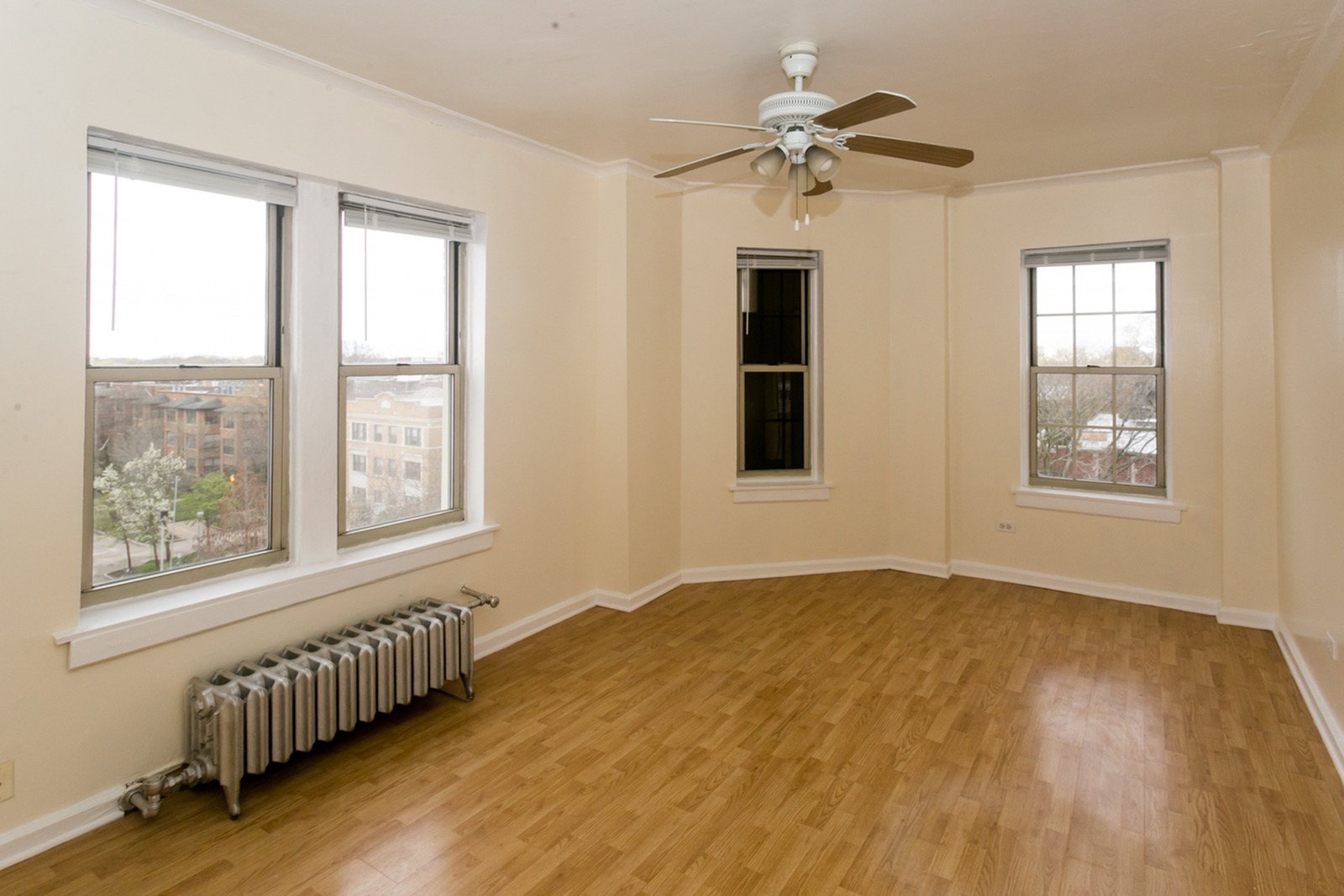 01 Living Room