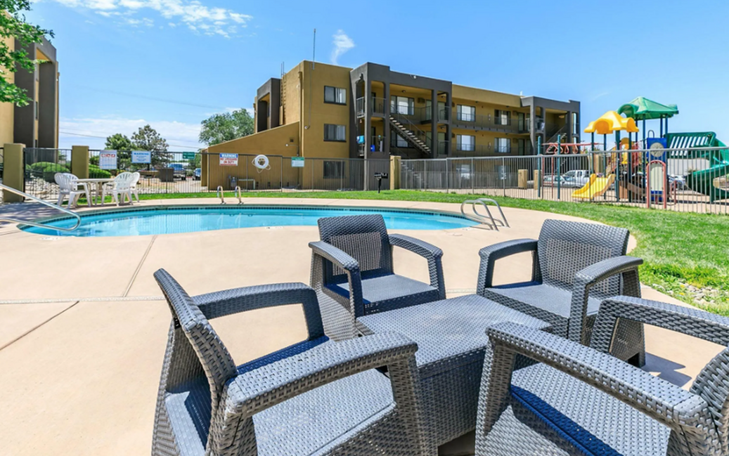The Whole Picture of Life at Vista Alegre-image