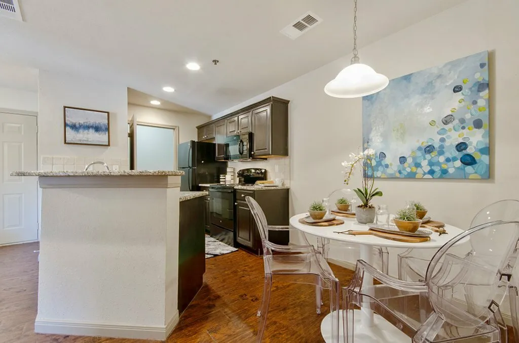 spacious living area and vaulted ceilings