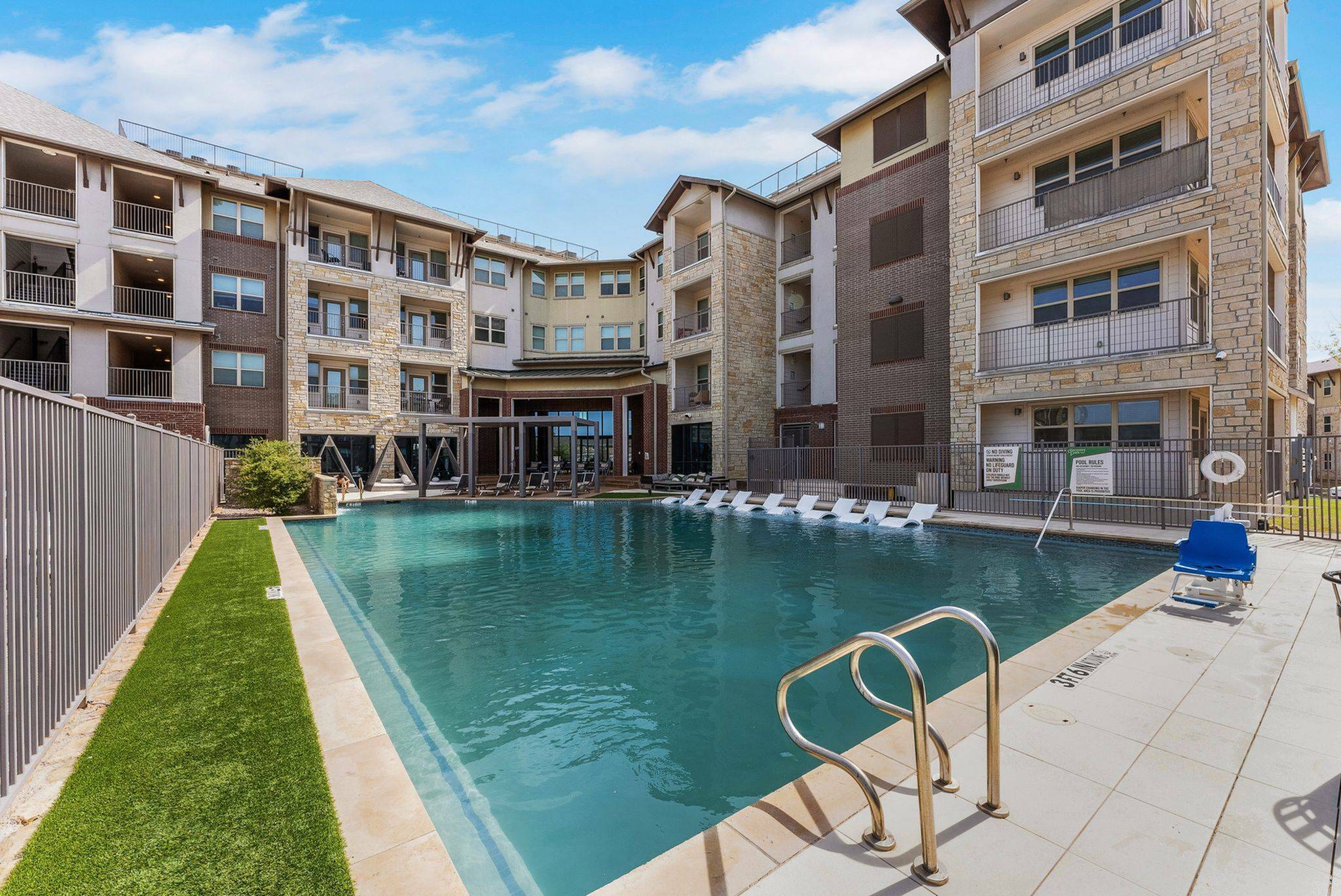 sparkiling pool