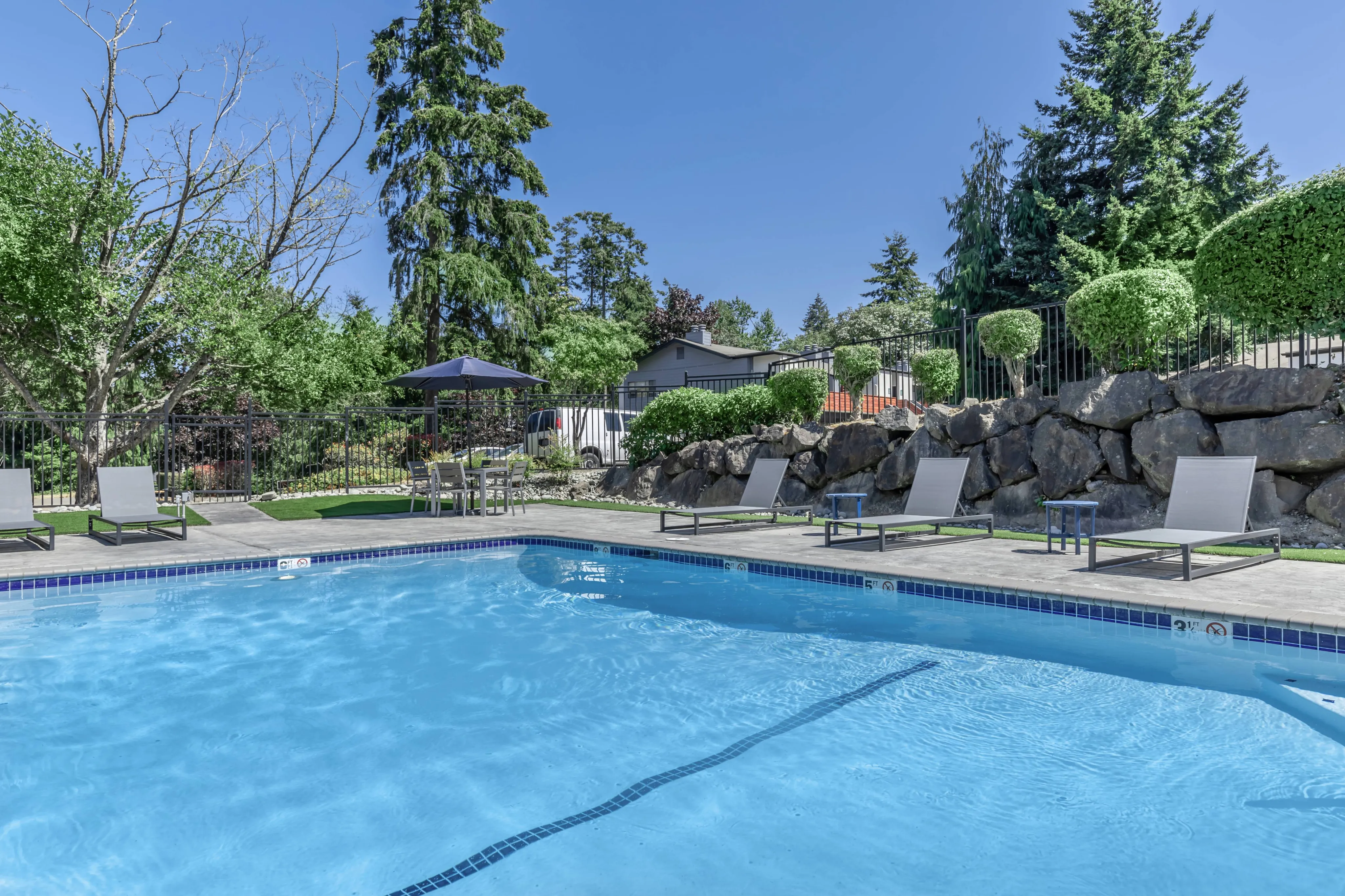 sparkiling pool
