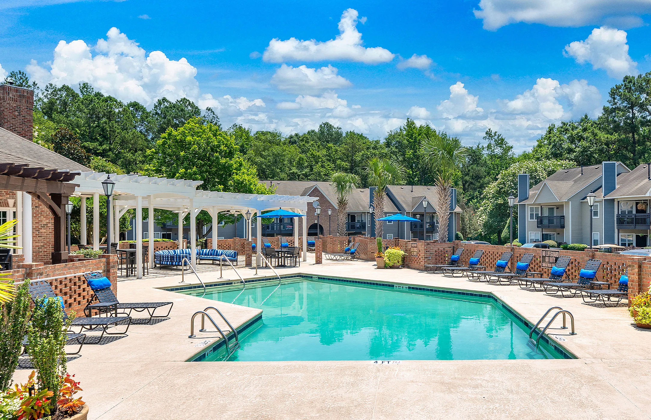 sparkiling swimming pool