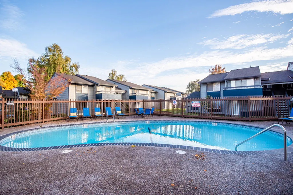 sparkiling pool