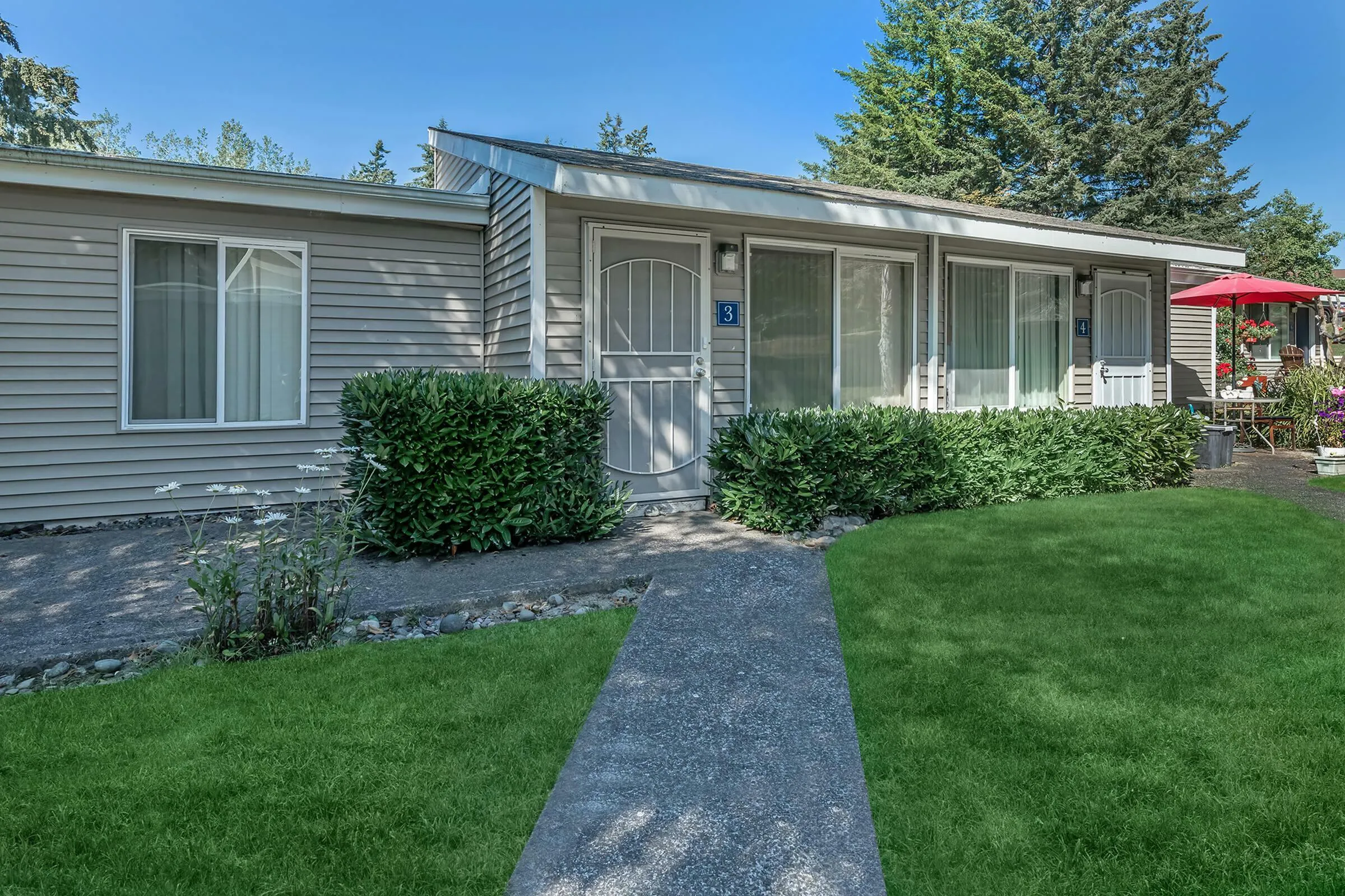 single story bungalo