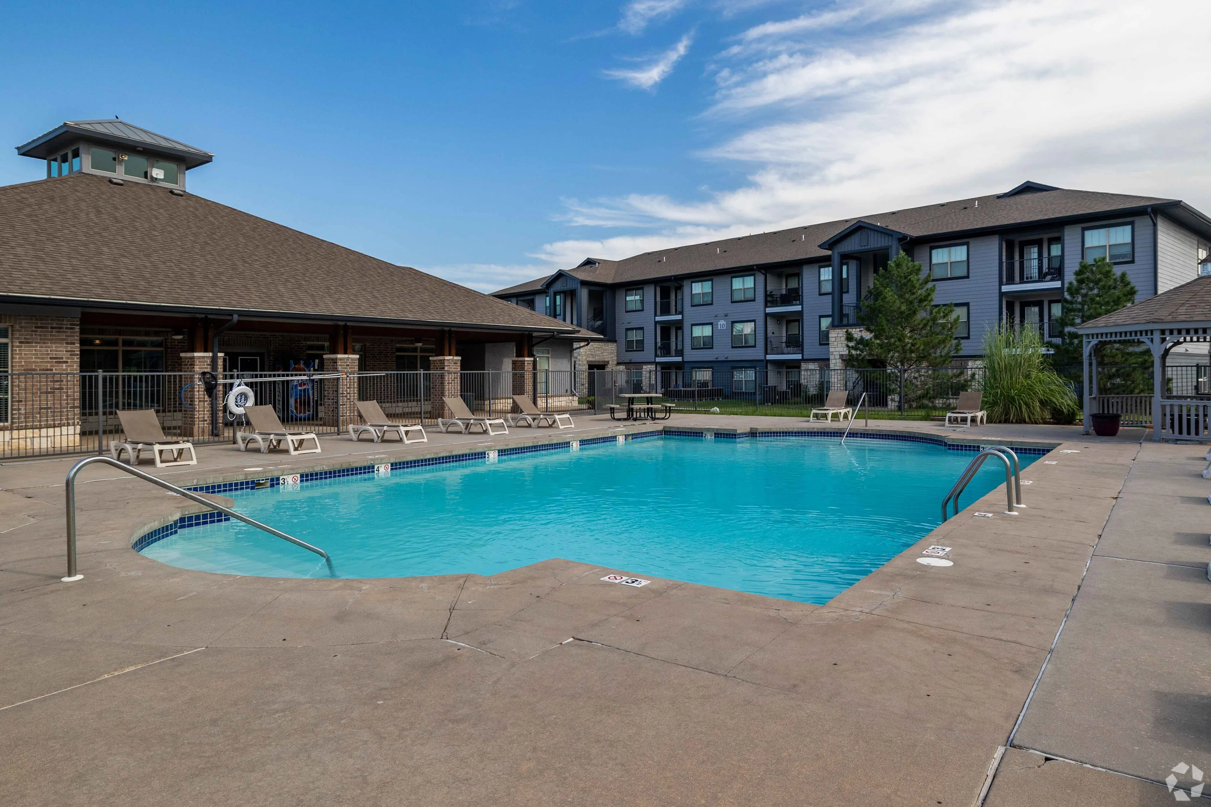 sparkiling pool
