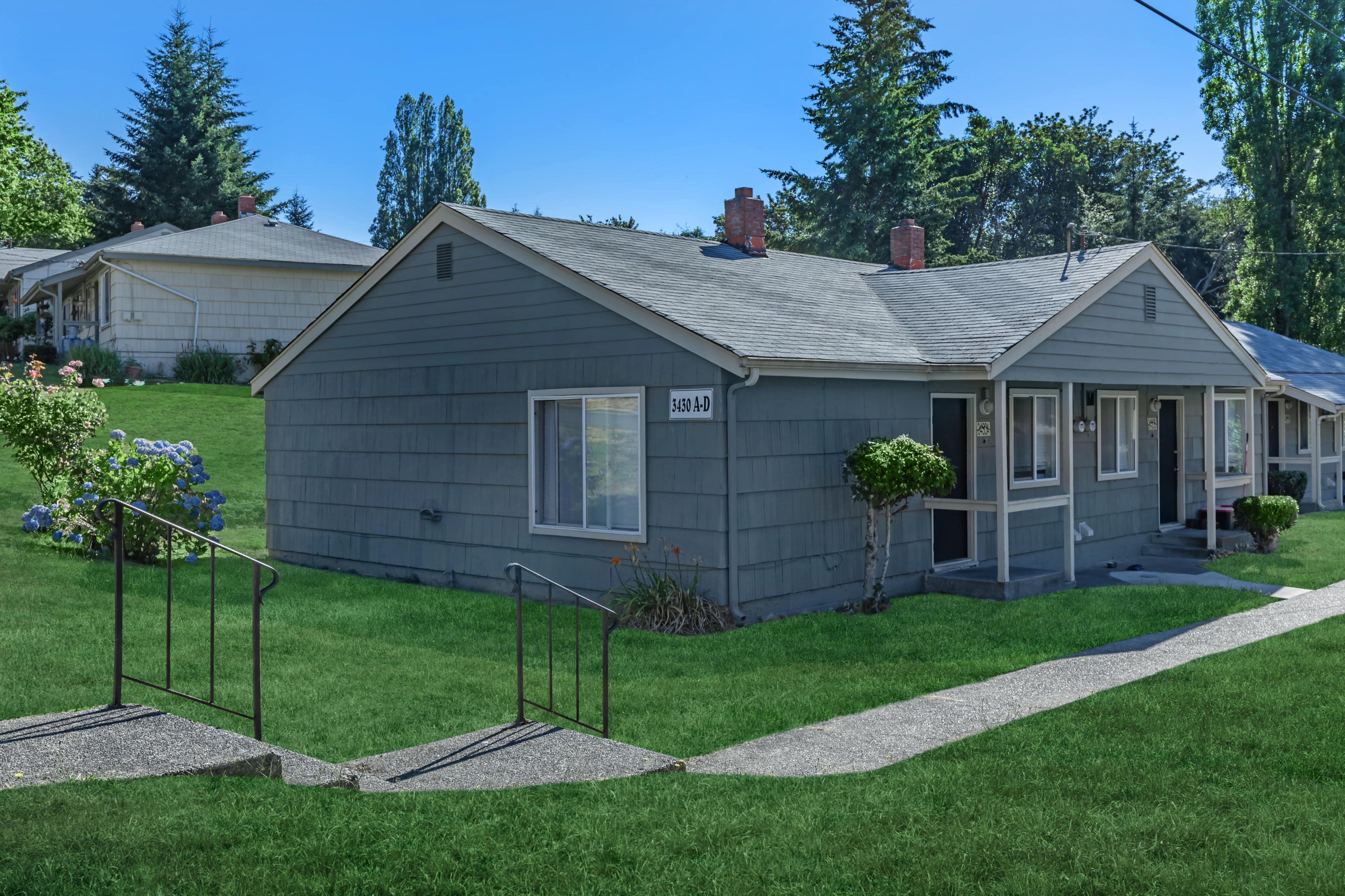 single story apartments