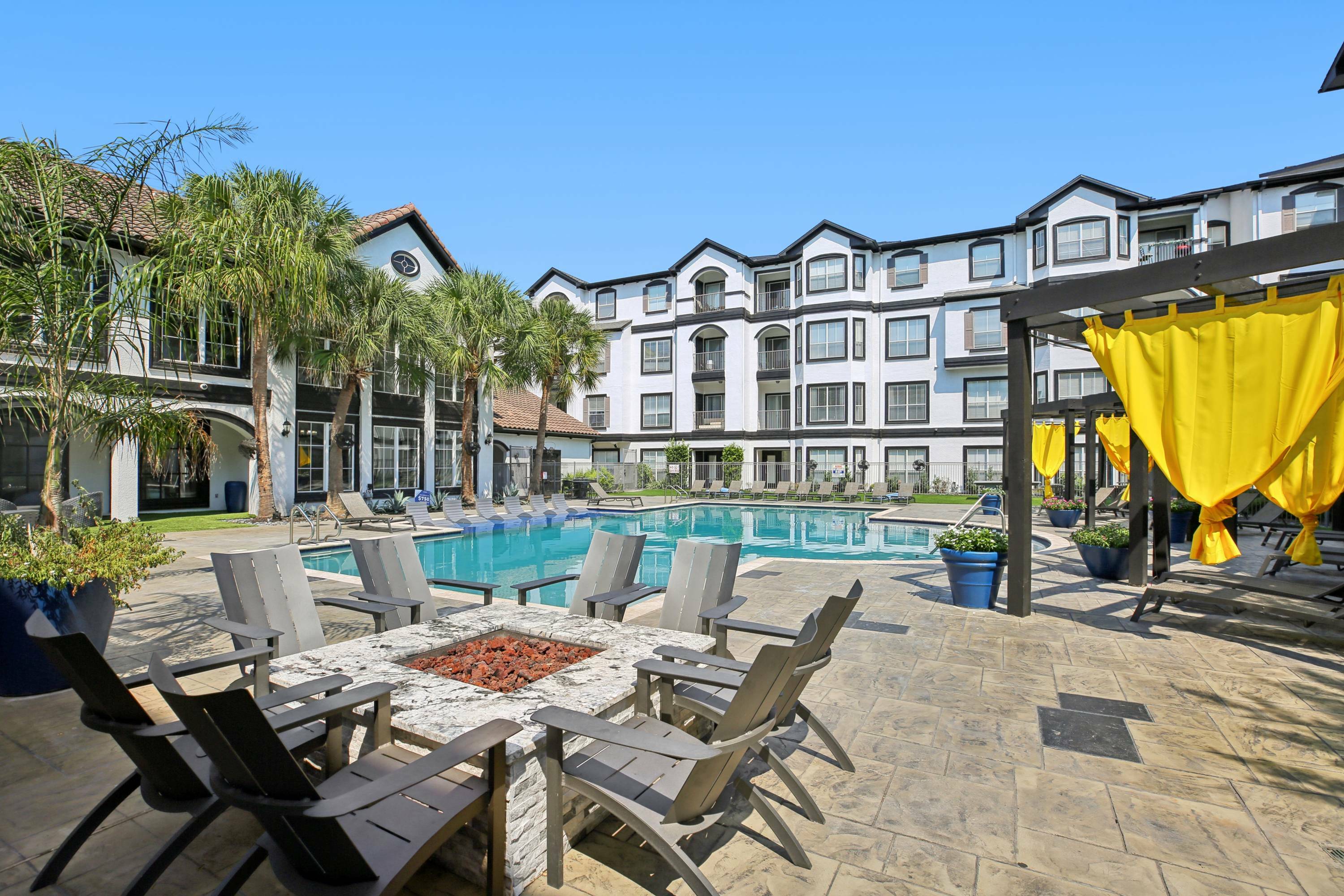 pool with lounge