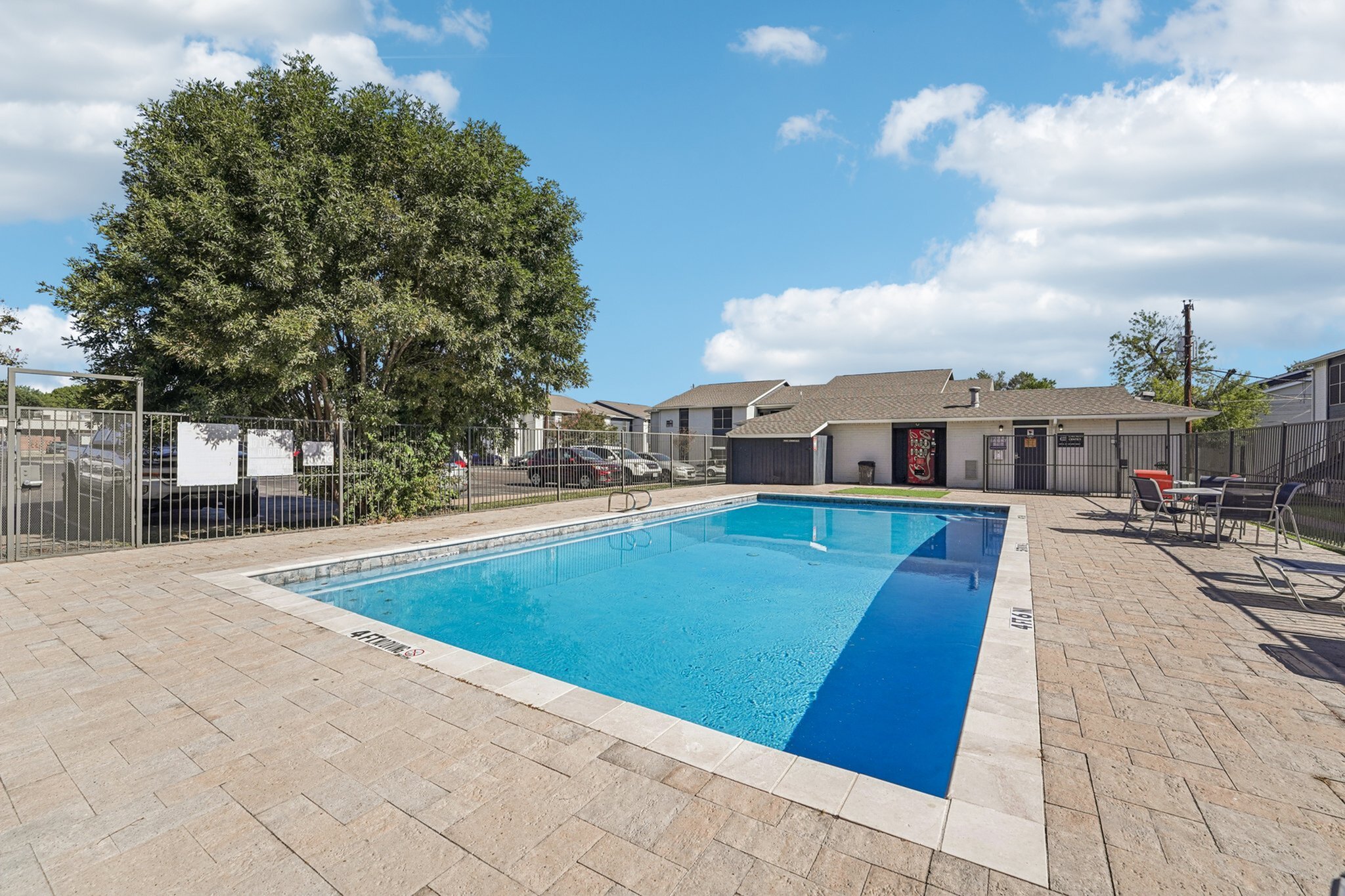 sparkiling pool